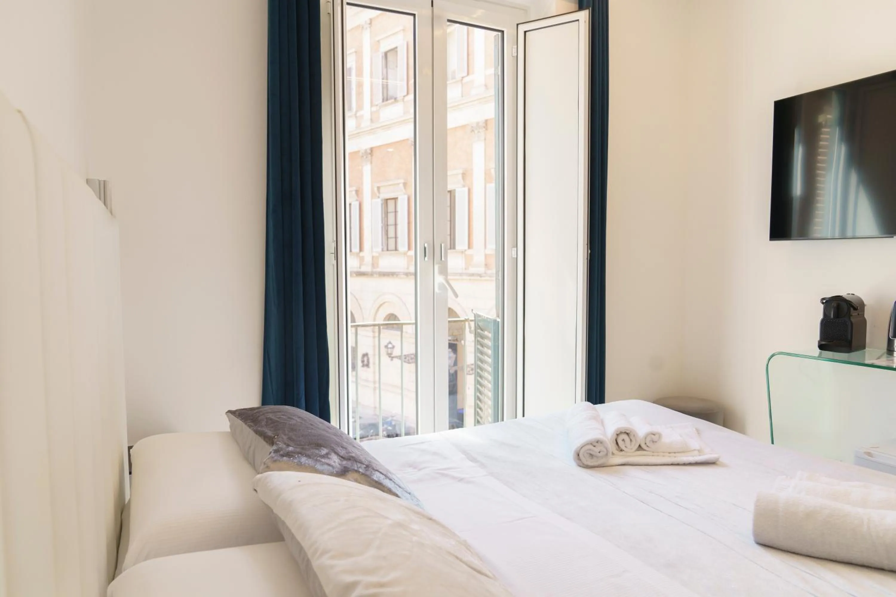 Bed in Piazza Venezia Grand Suite