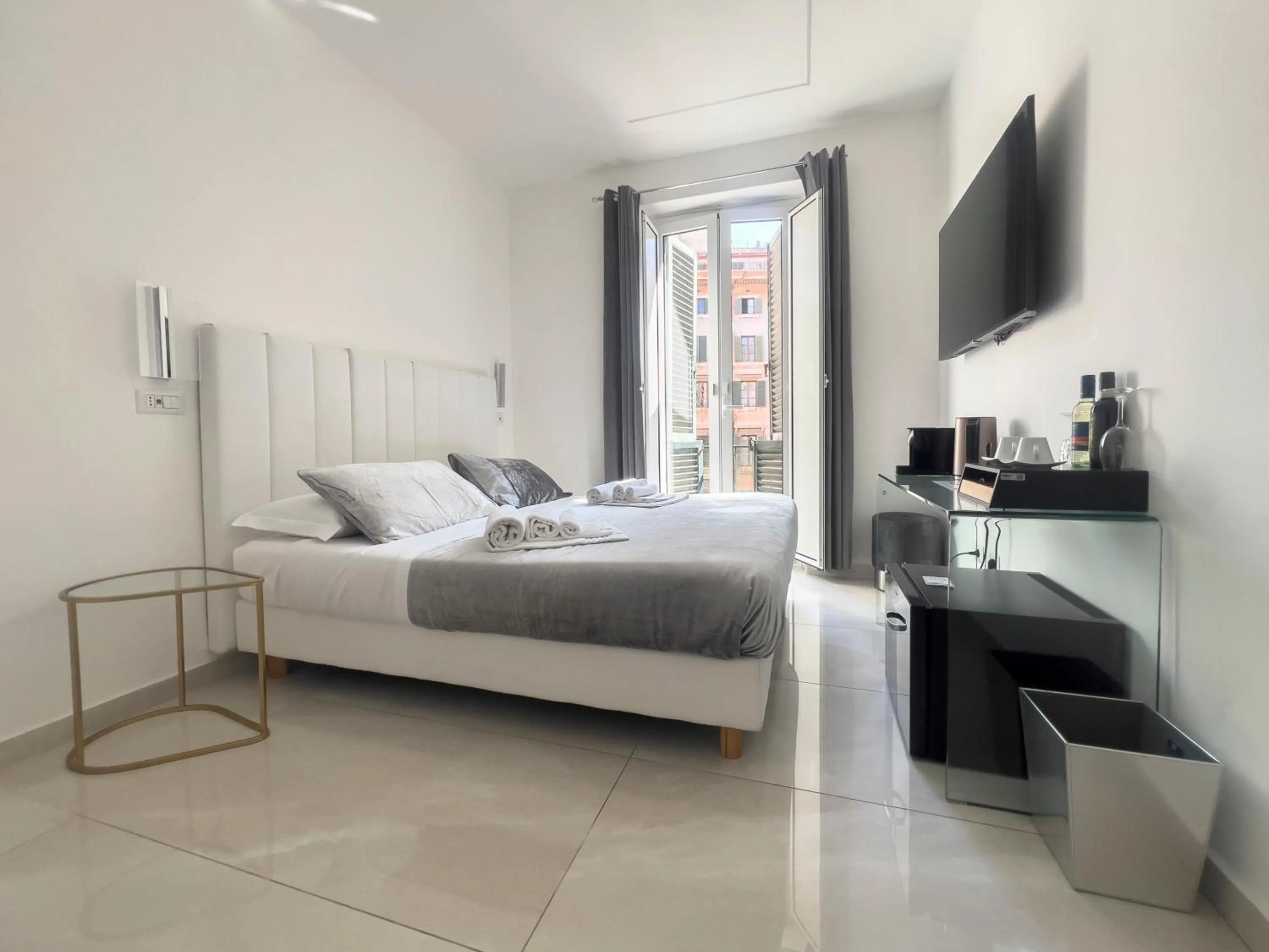 Bed in Piazza Venezia Grand Suite