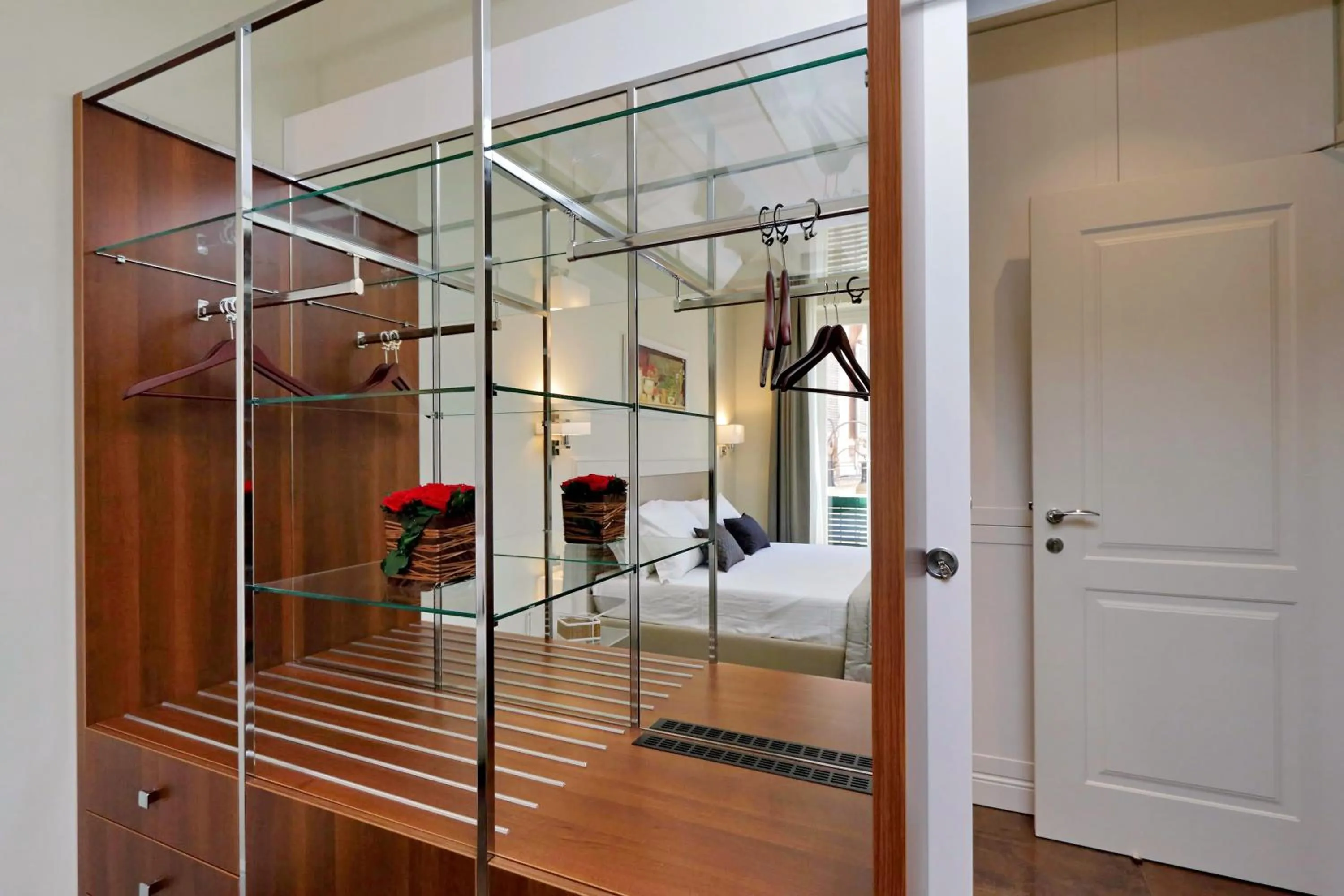 wardrobe in Piazza Venezia Grand Suite