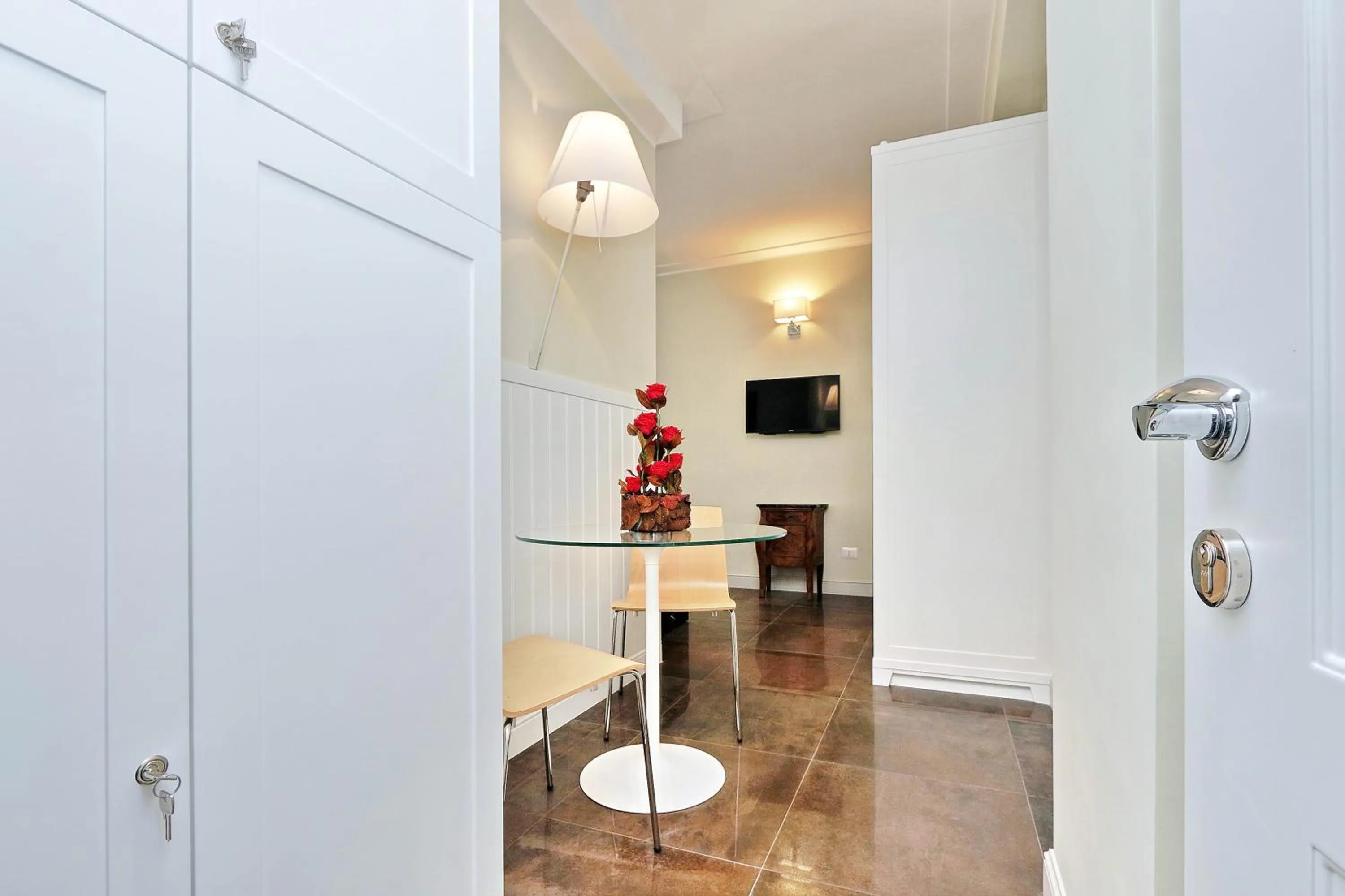 Kitchen or kitchenette in Piazza Venezia Grand Suite