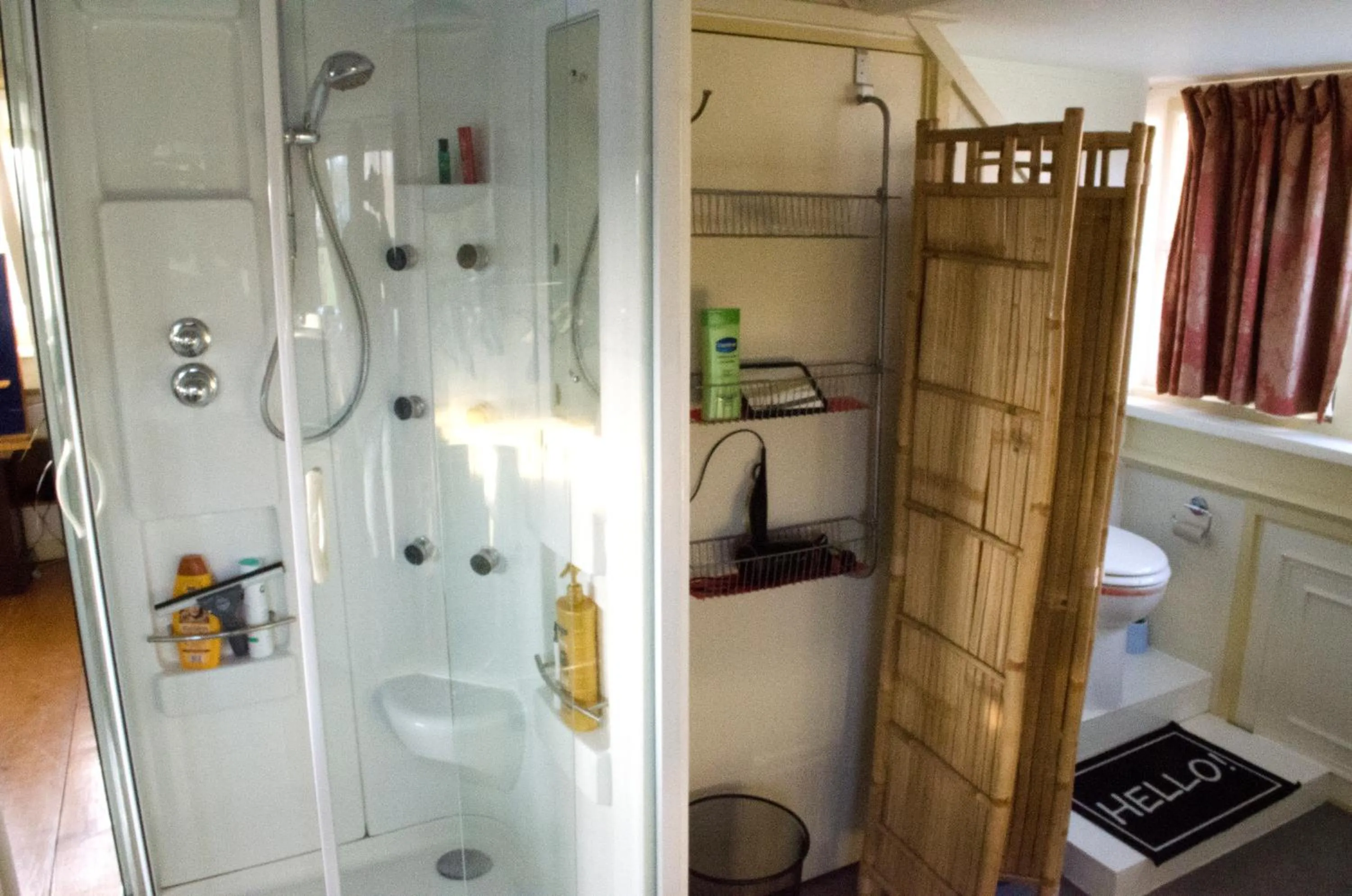 Shower in Art+bed and breakfast