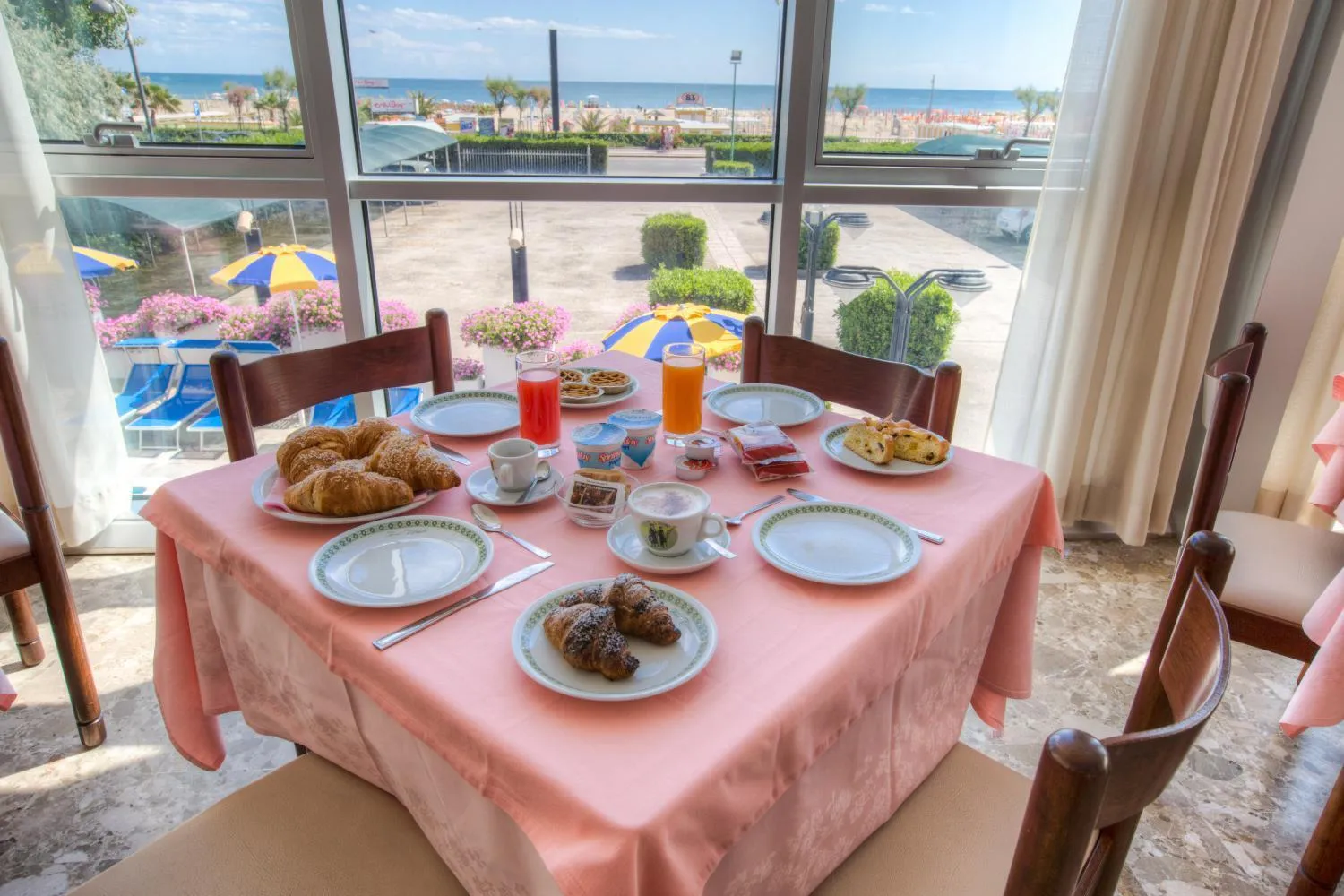 Breakfast in Hotel Tilmar