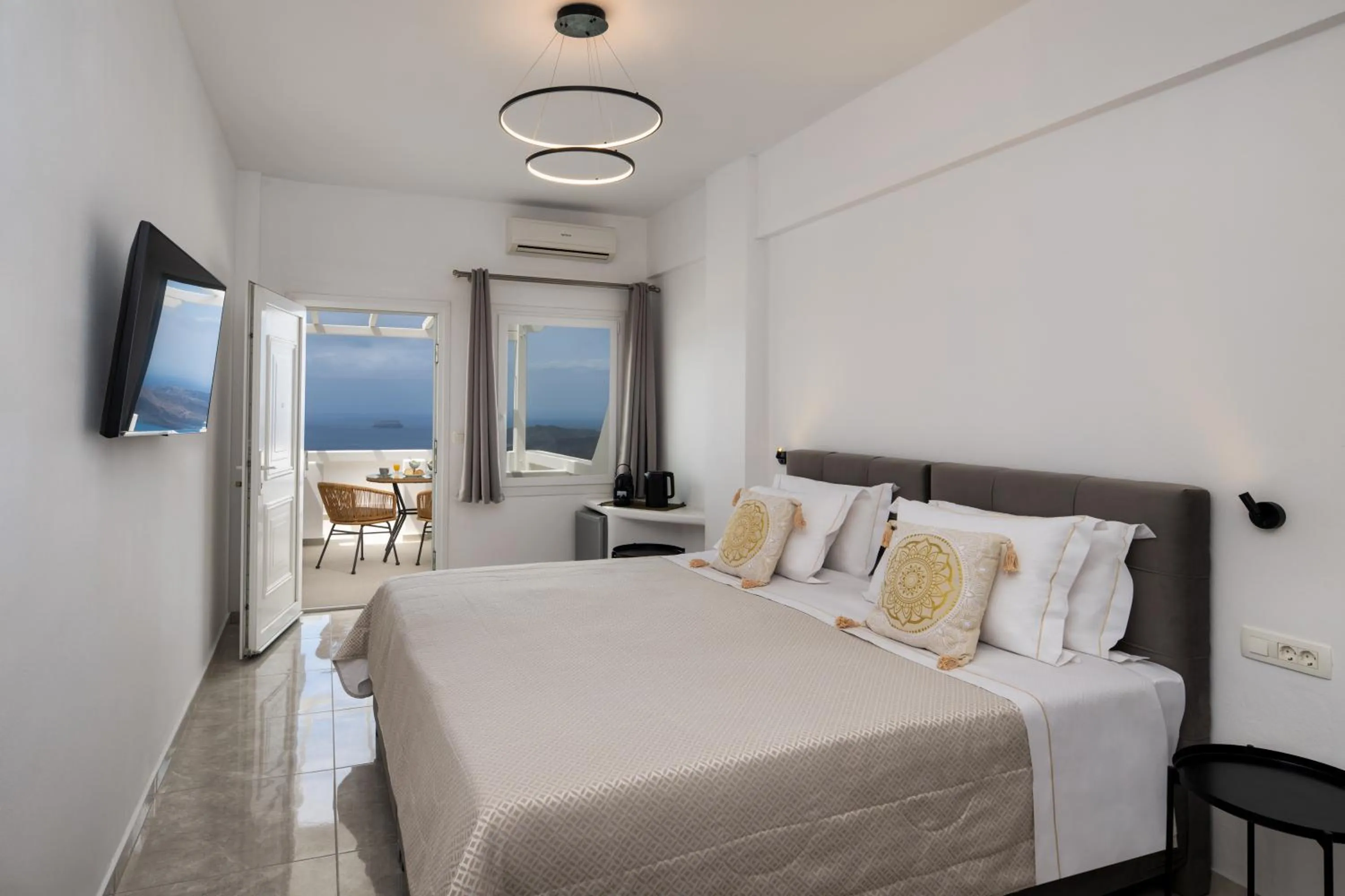 Bedroom, Bed in Villa Thiranthemis