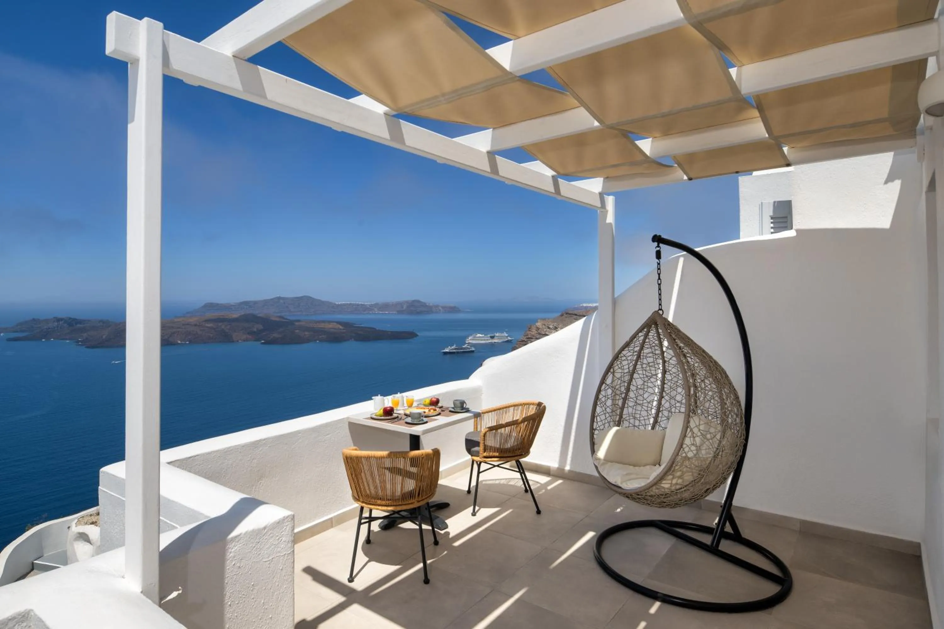 Balcony/Terrace in Villa Thiranthemis