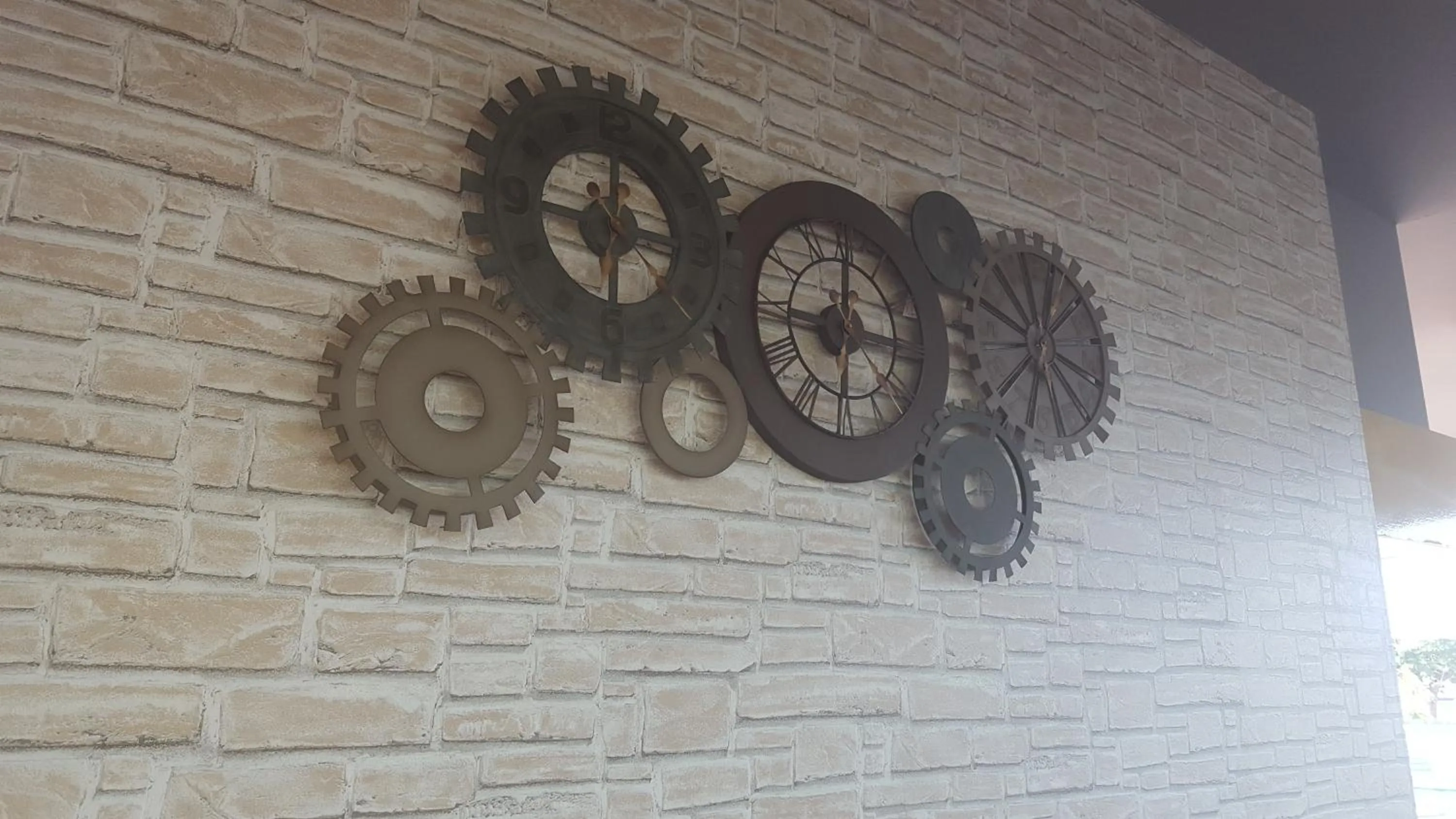 Decorative detail in Lake Garda Beach Hostel