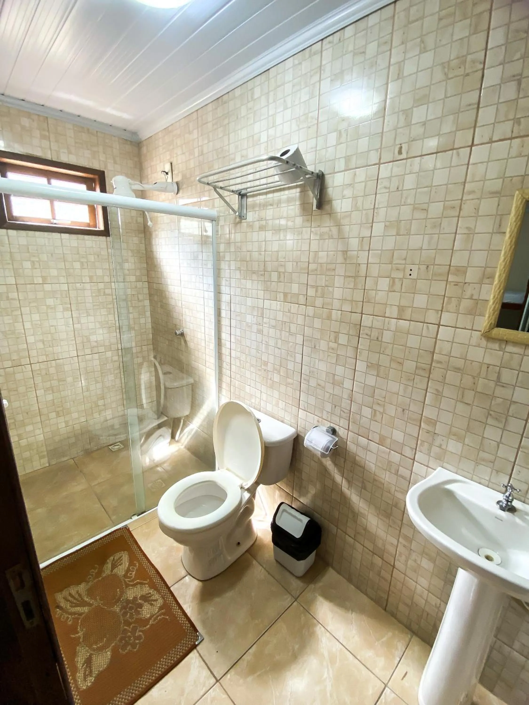 Shower in Pousada Village Rio Centro