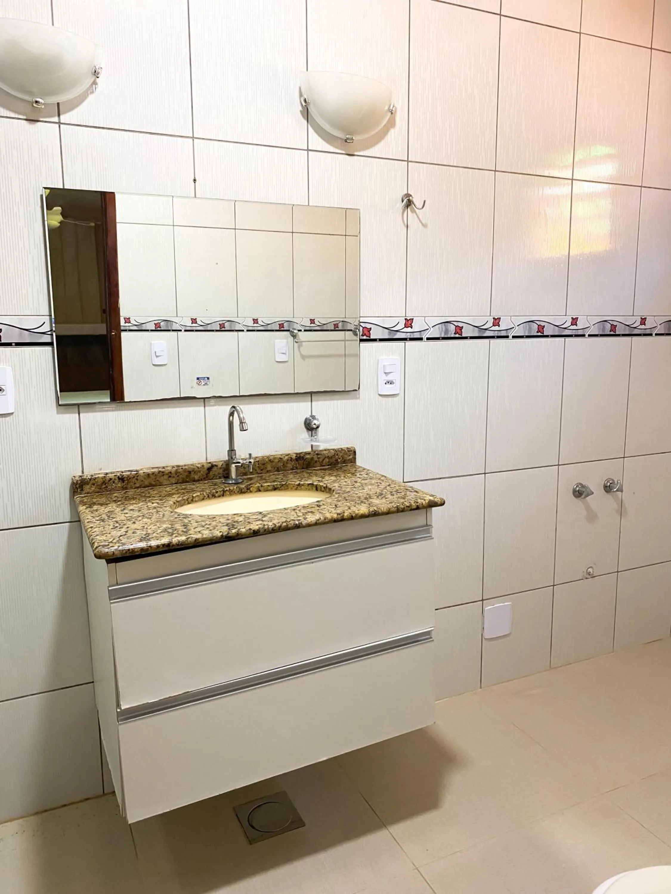 Bathroom in Pousada Village Rio Centro