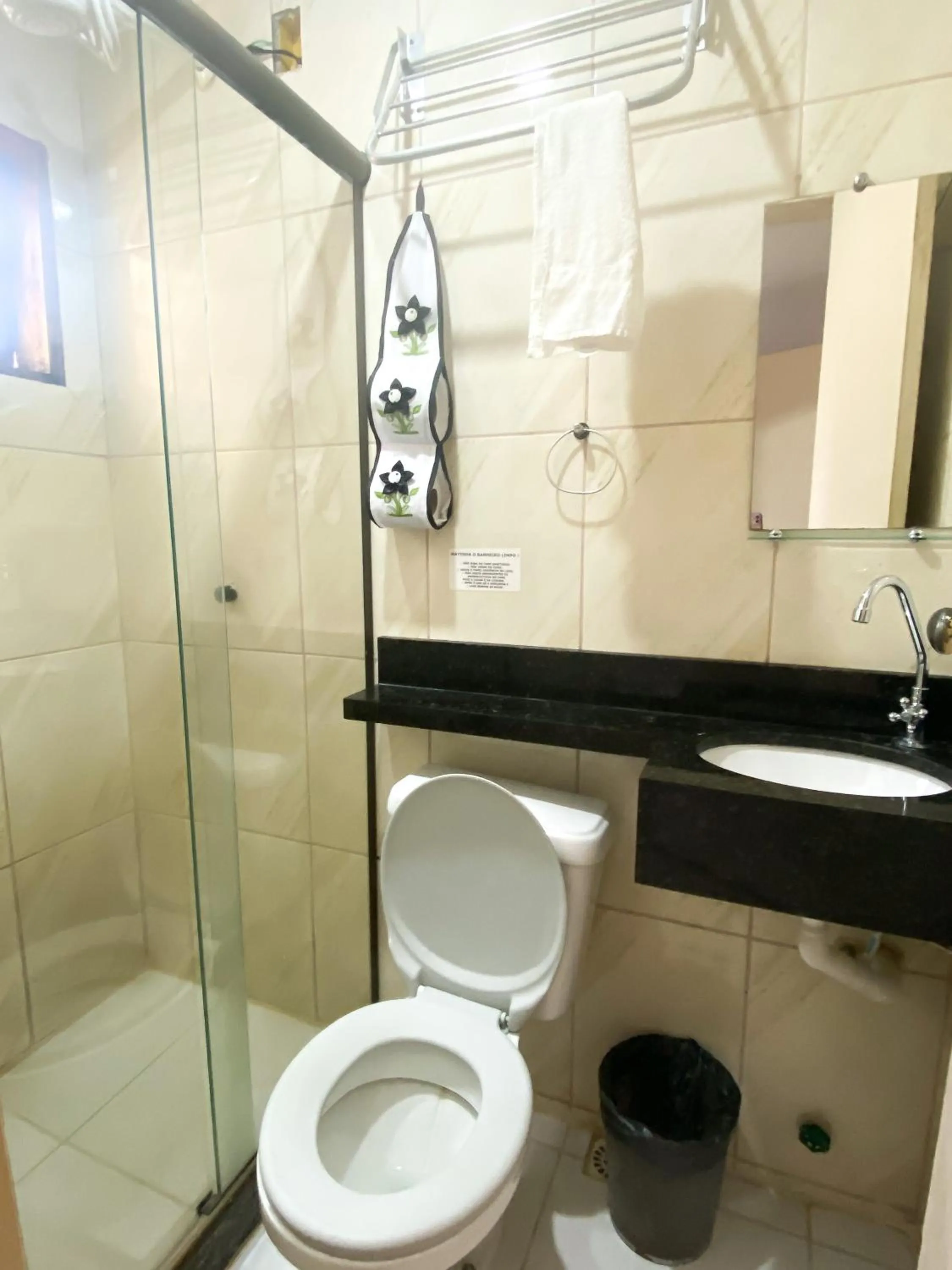 Bathroom in Pousada Village Rio Centro