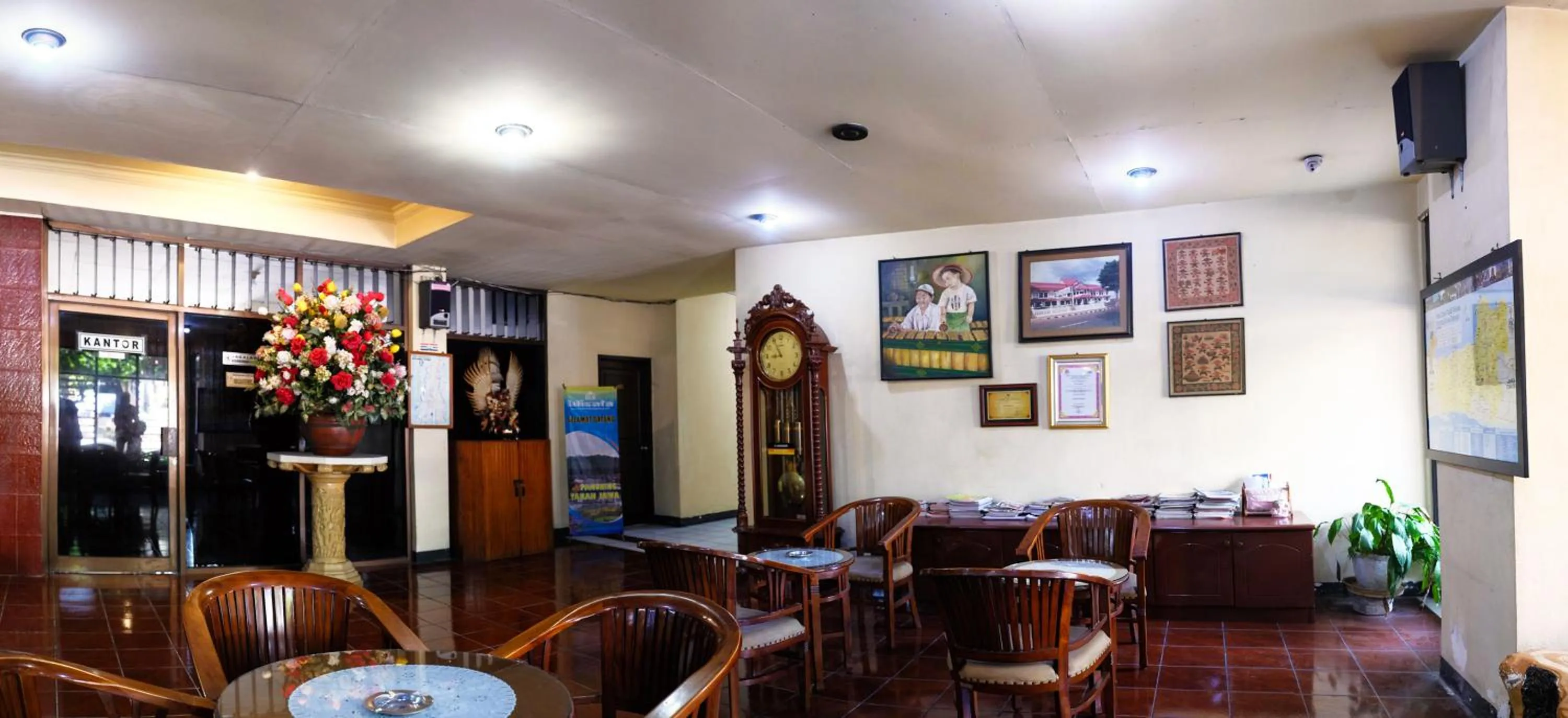 Lobby or reception in Hotel Wisata