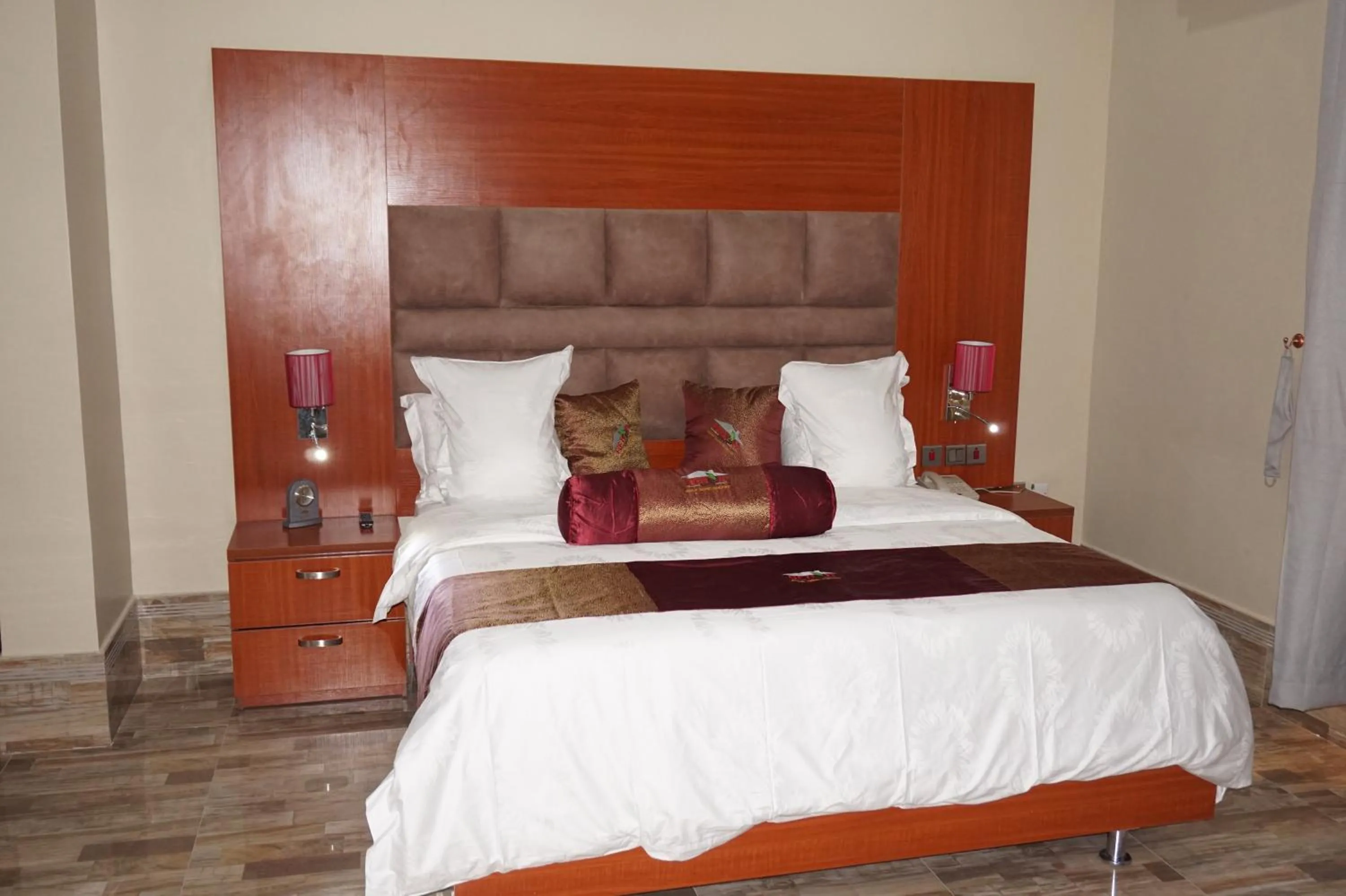 Bed in Aenon Suites Oshogbo