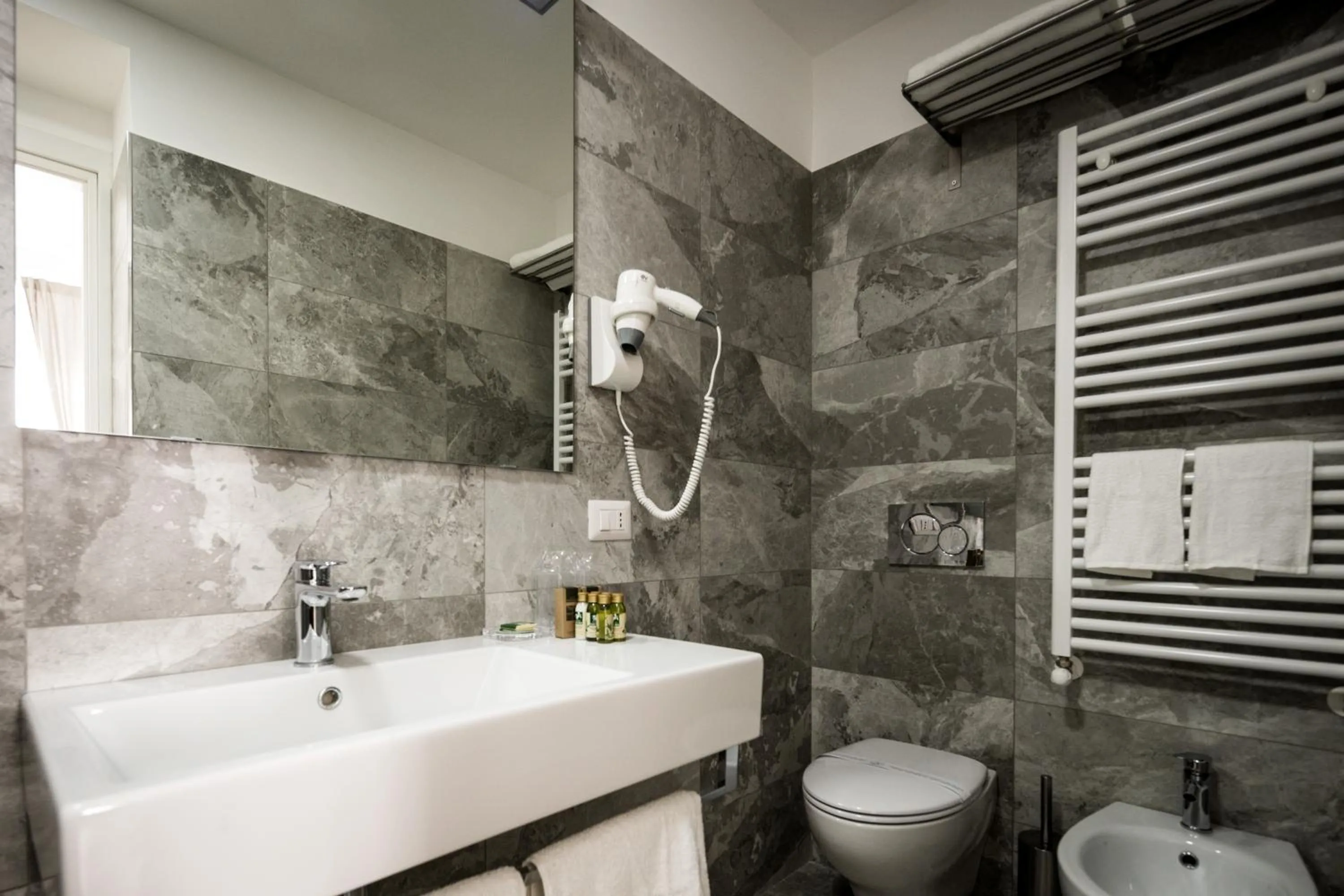 Bathroom in Vinci House