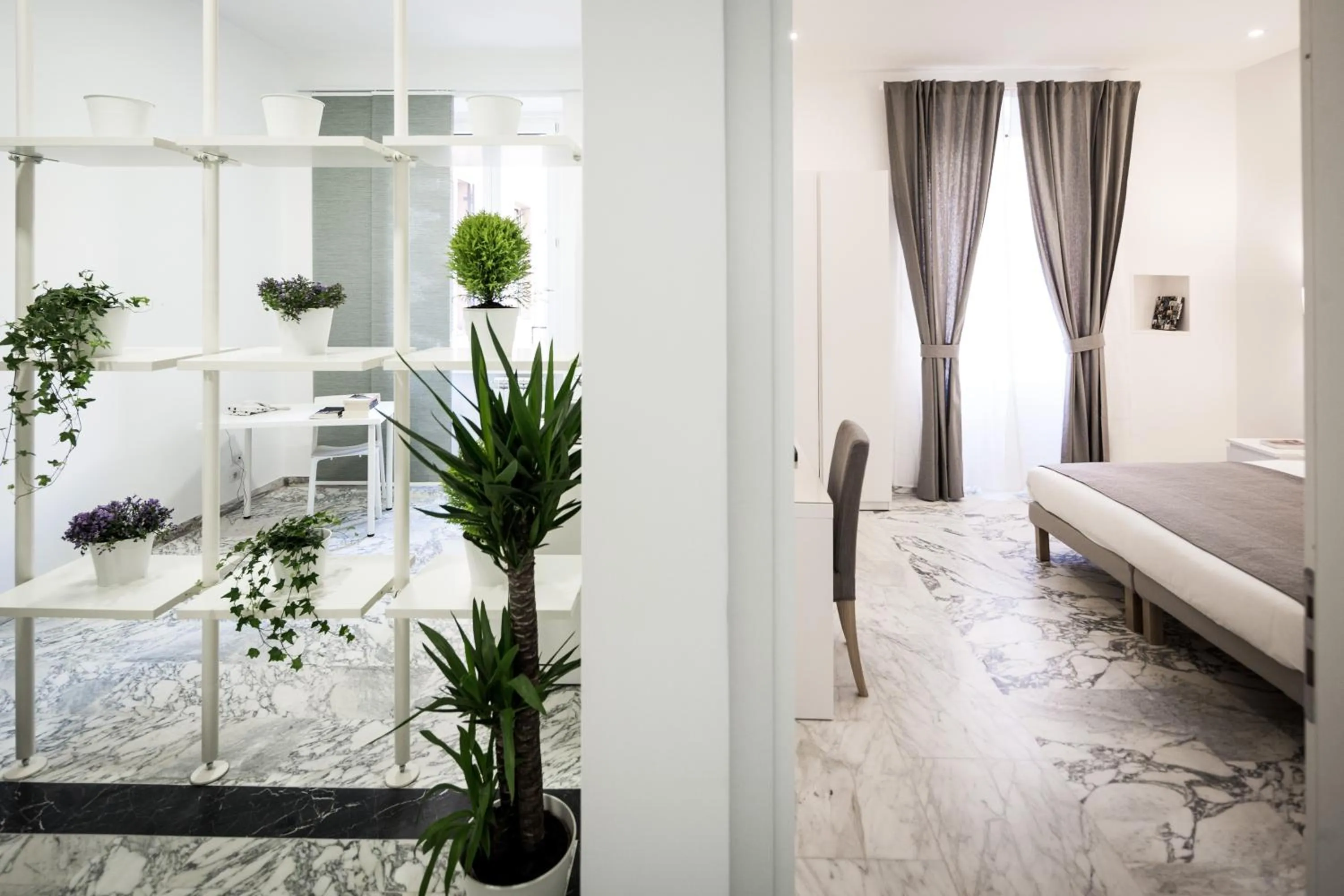 Lobby or reception, Bed in Vinci House