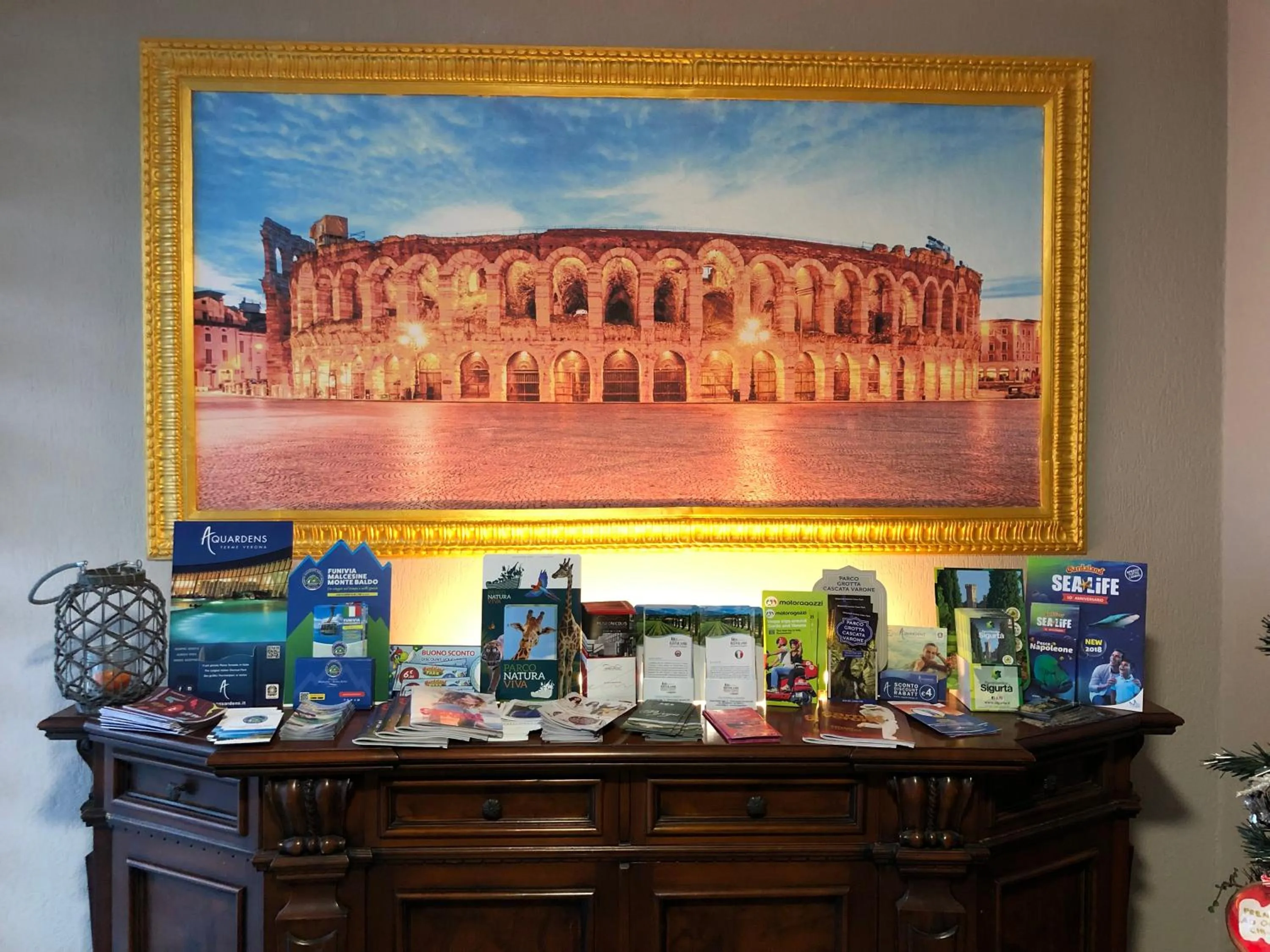 Lobby or reception in Villa Boninsegna - Wine Enoteca Verdi -