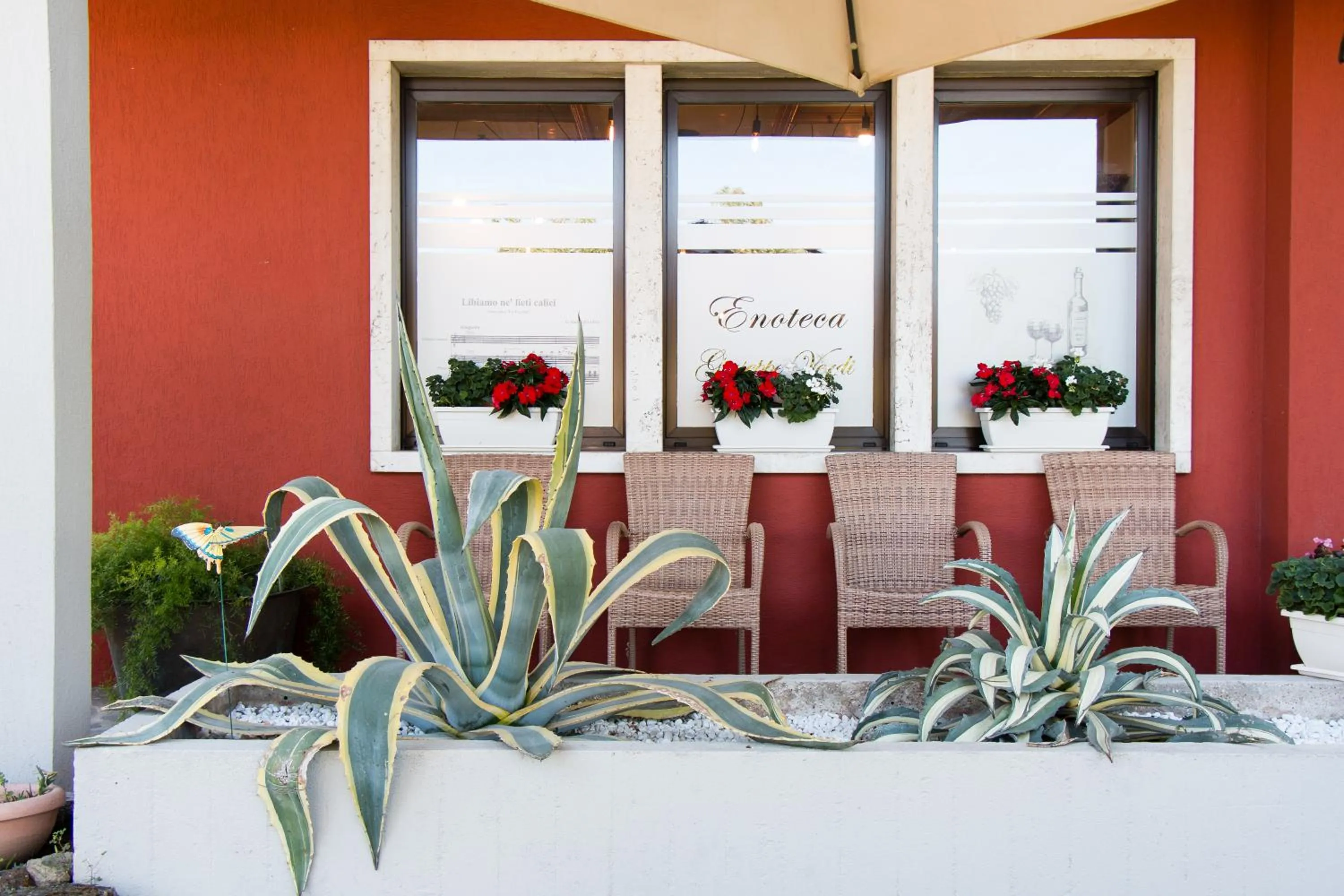 Patio in Villa Boninsegna - Wine Enoteca Verdi -