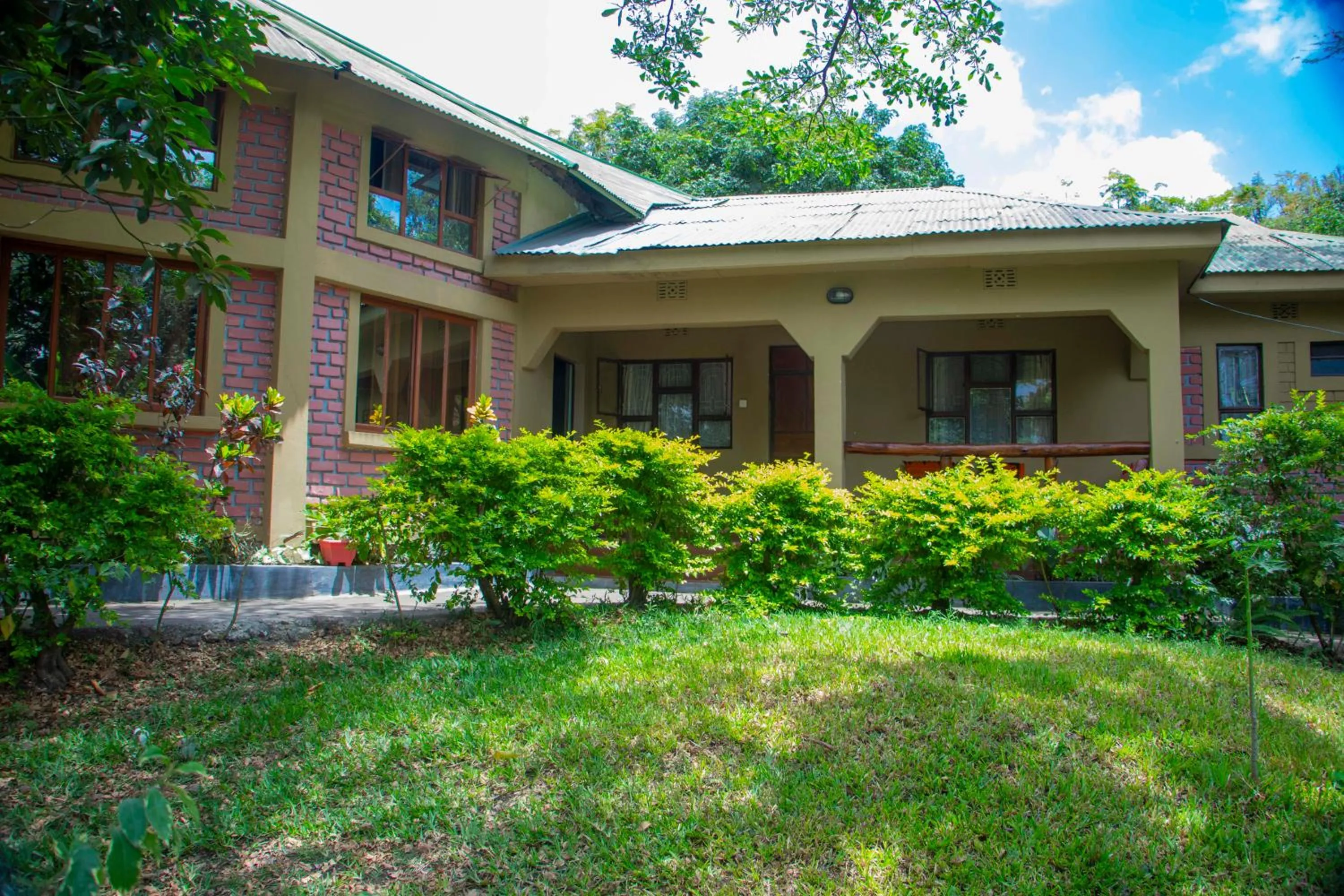 Property building in Endasawa Tree Lodge
