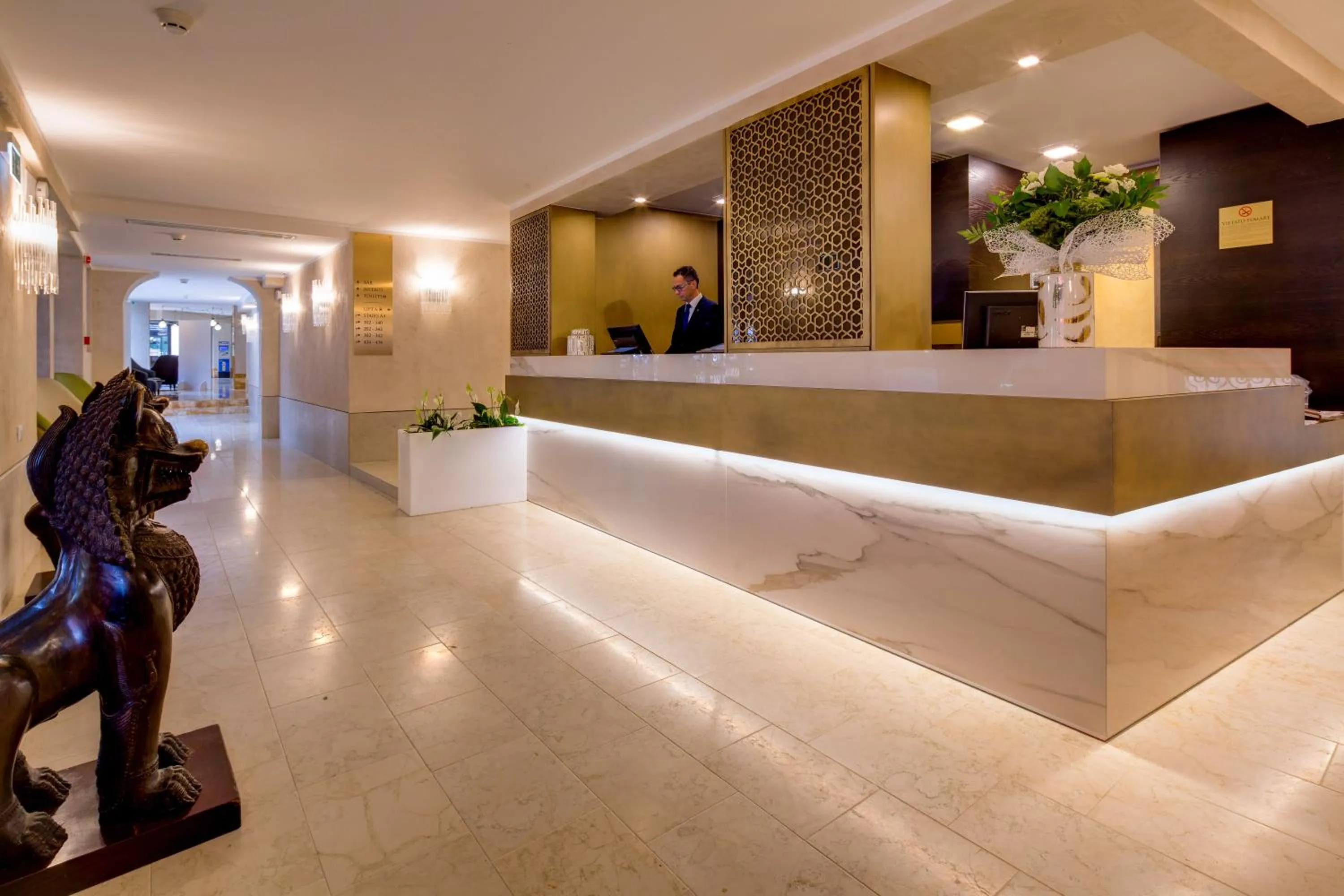 Lobby or reception in BW Premier Collection CHC Continental