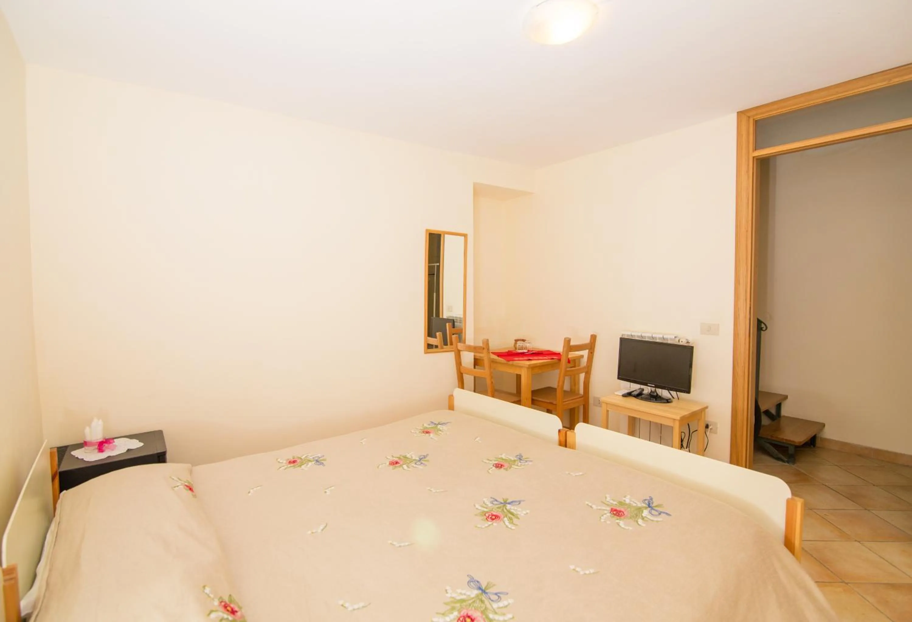 Photo of the whole room, Bed in B&B Cassiopea