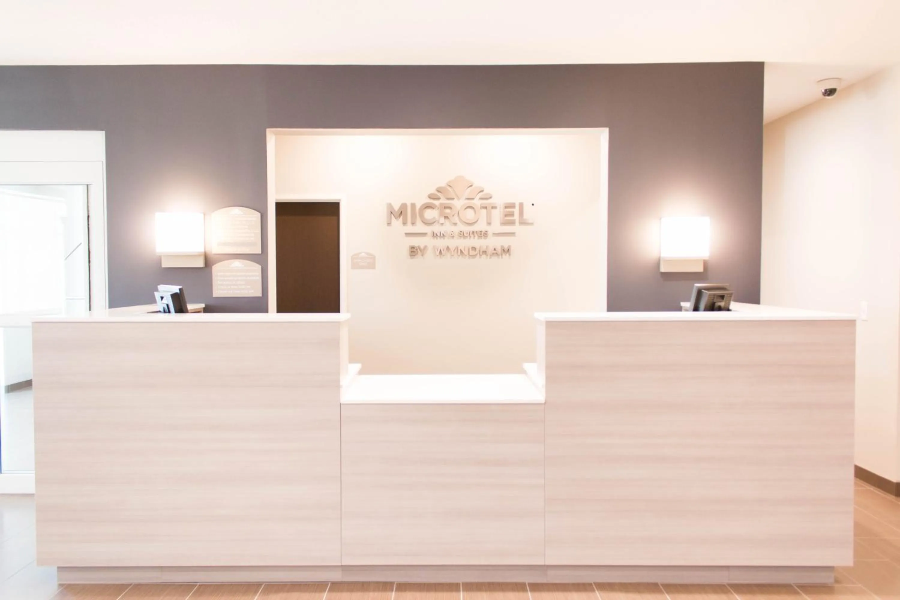 Lobby or reception in Microtel Inn & Suites by Wyndham Springville