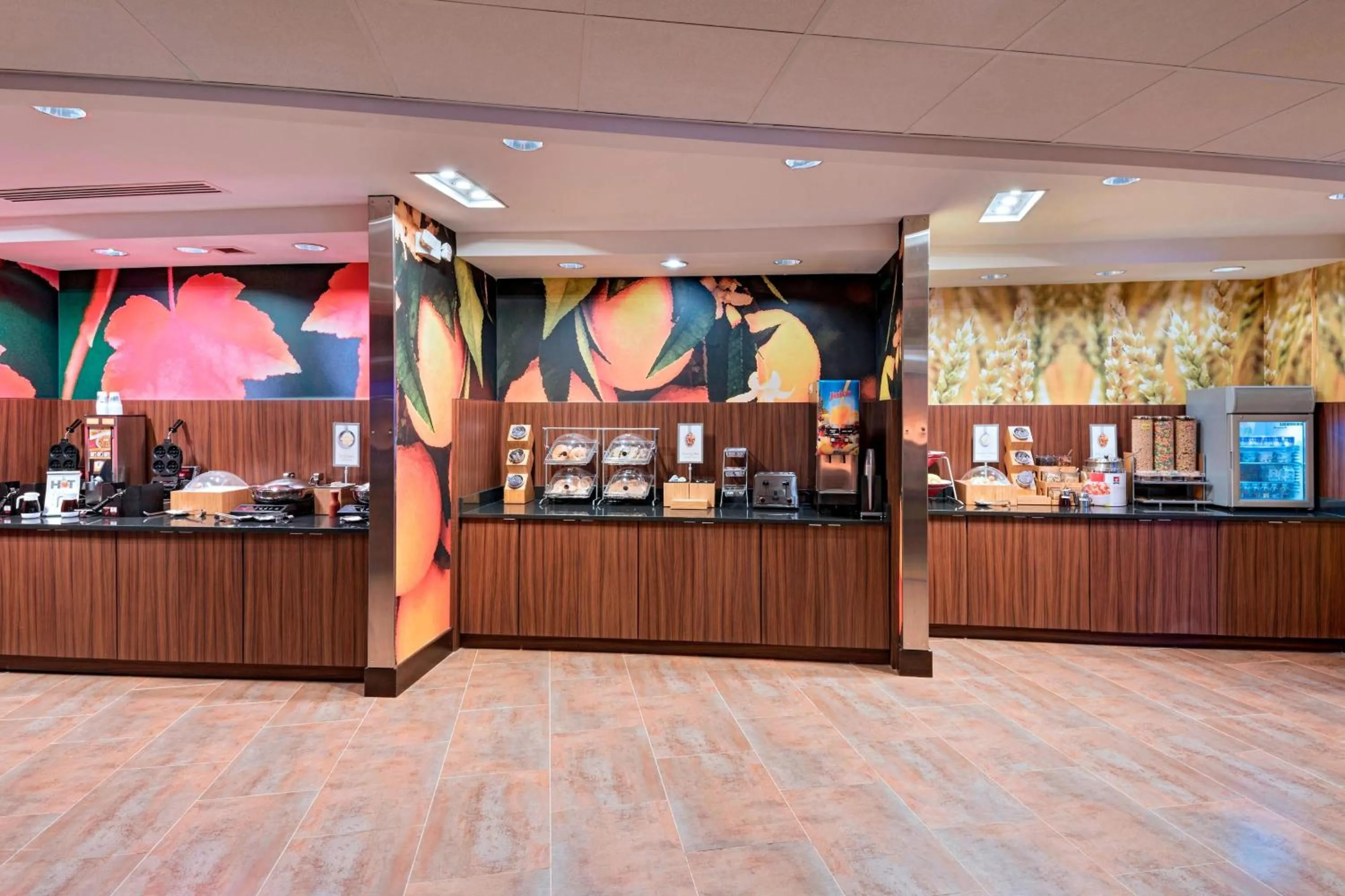 Breakfast in Fairfield Inn & Suites by Marriott Dublin