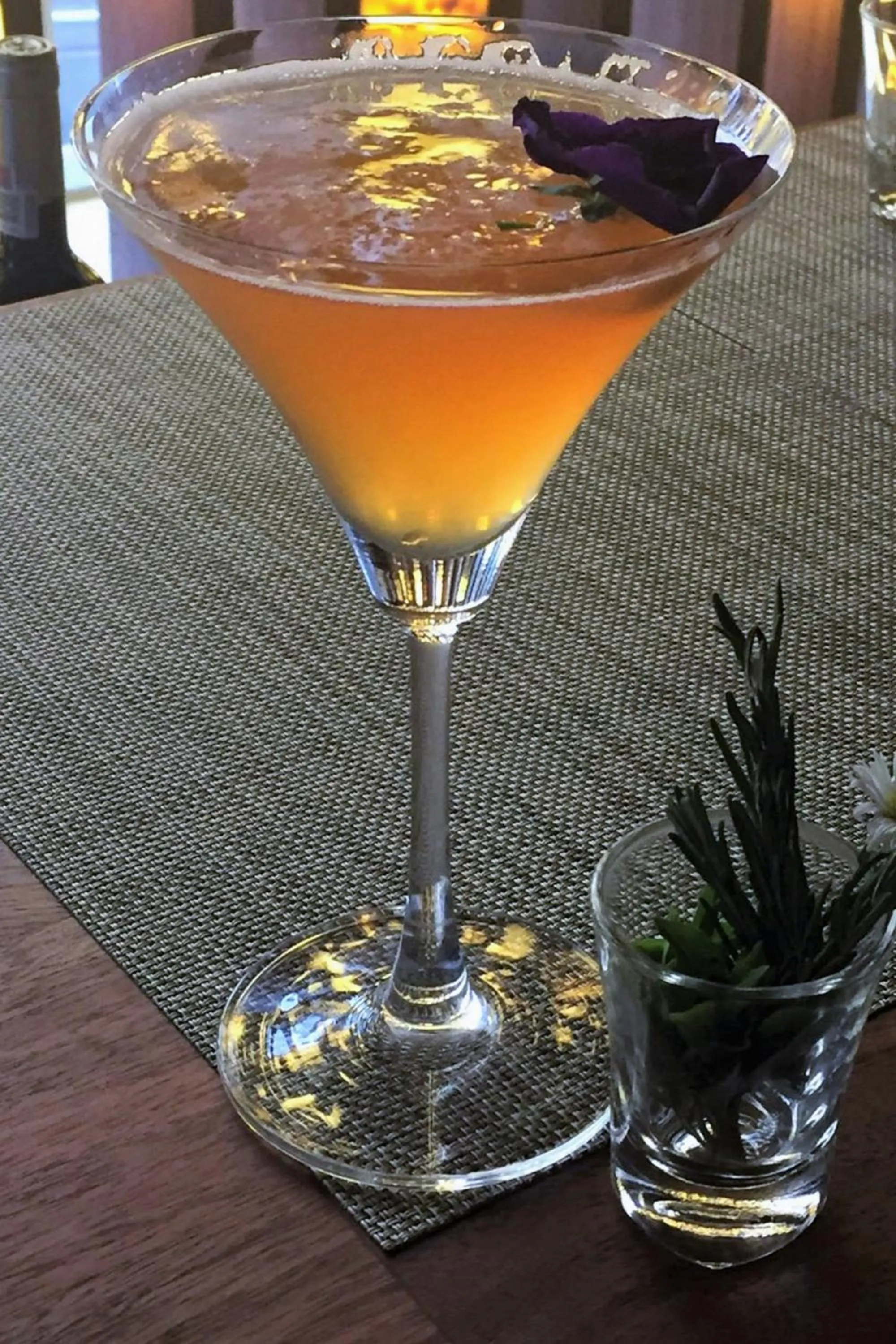 Lounge or bar in AC Hotel by Marriott Santa Fe