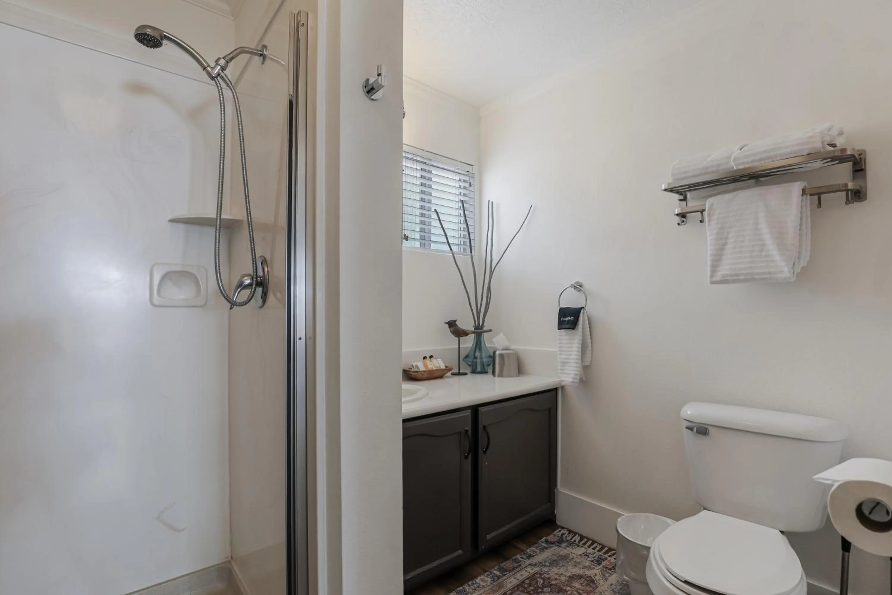 Shower in Red Rock Inn Cottages