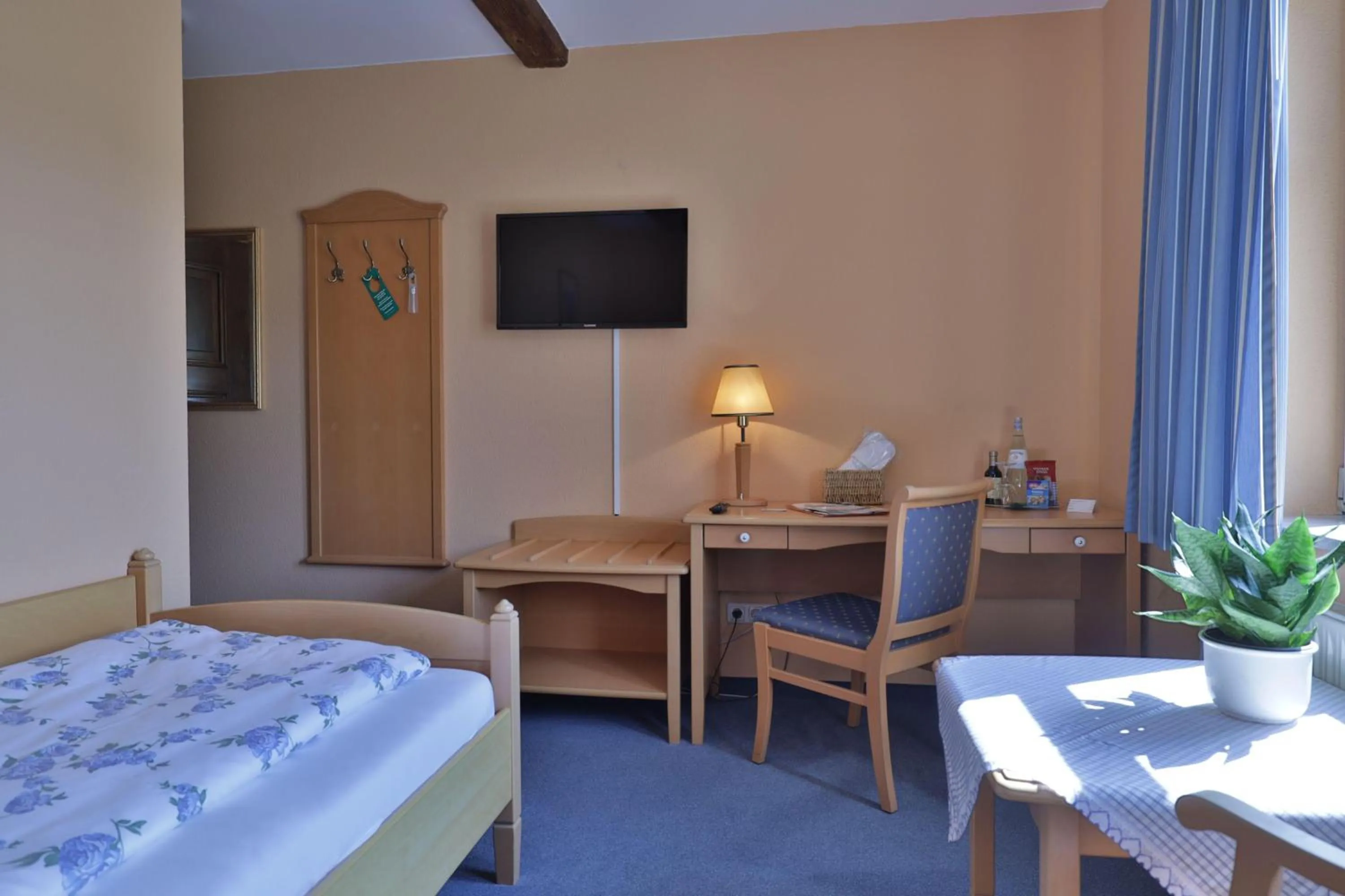 Photo of the whole room, Bed in Hotel Hammermühle