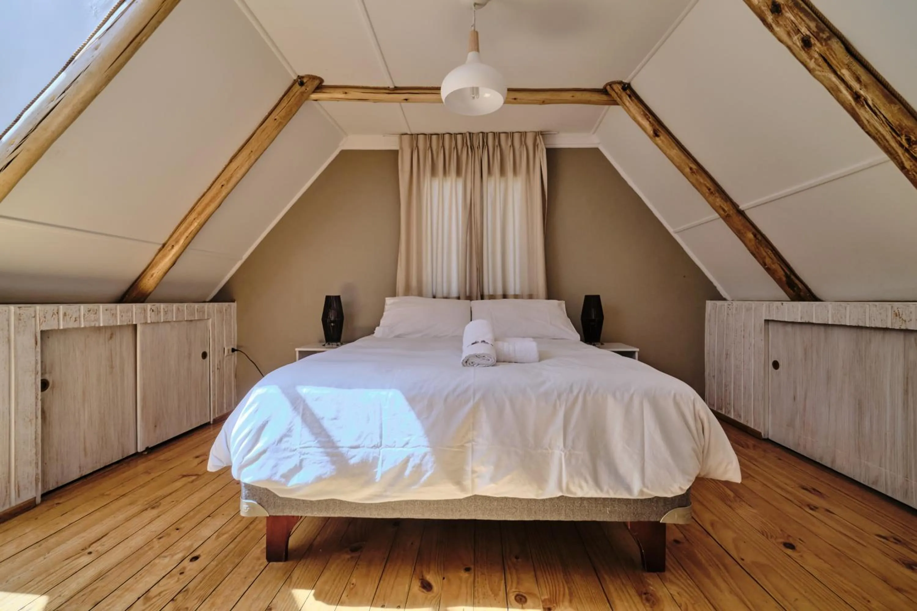 Bed in Hotel El Tesoro de Elqui