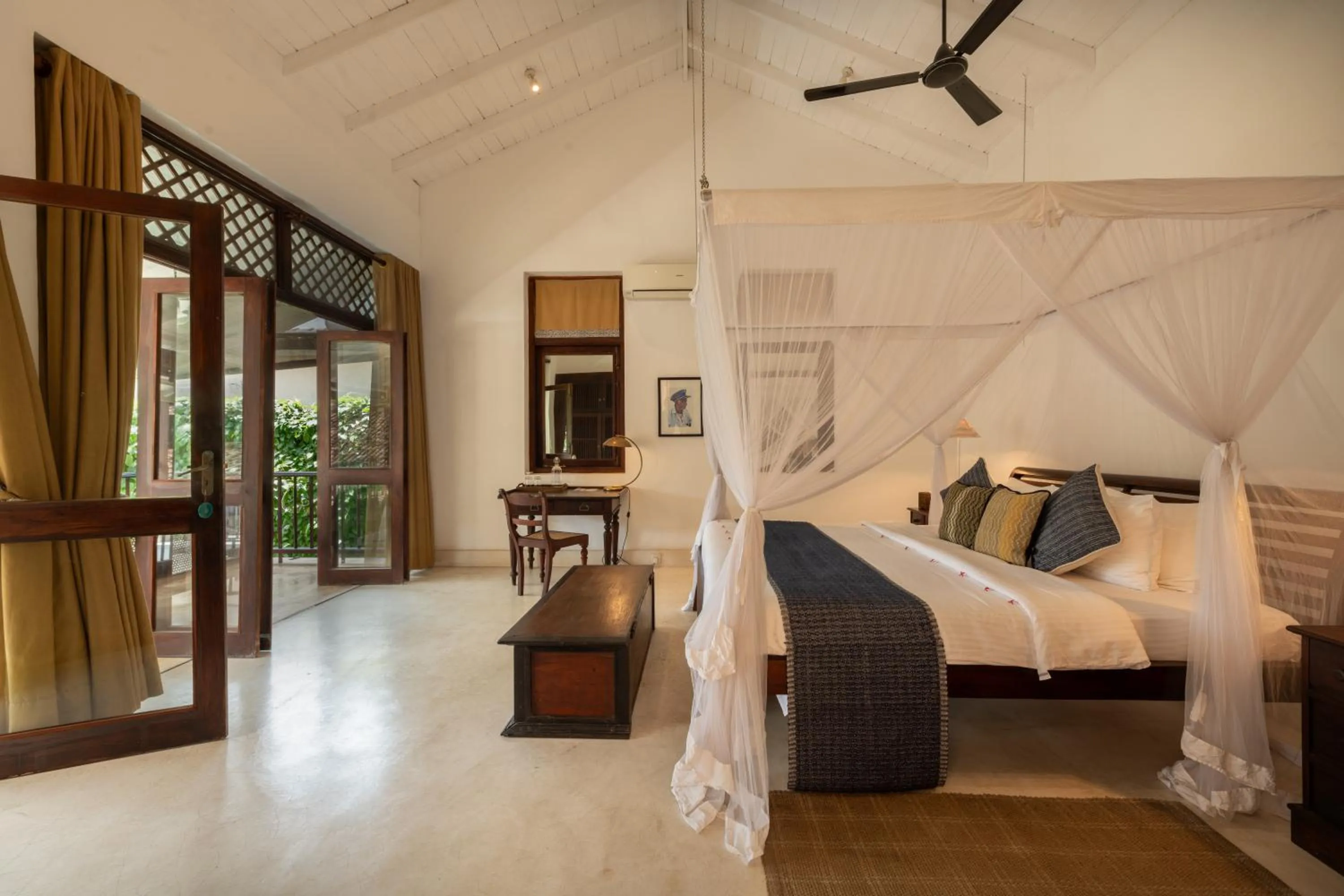 Bed in 32 Middle Street - 03 Bedrooms villa with private pool