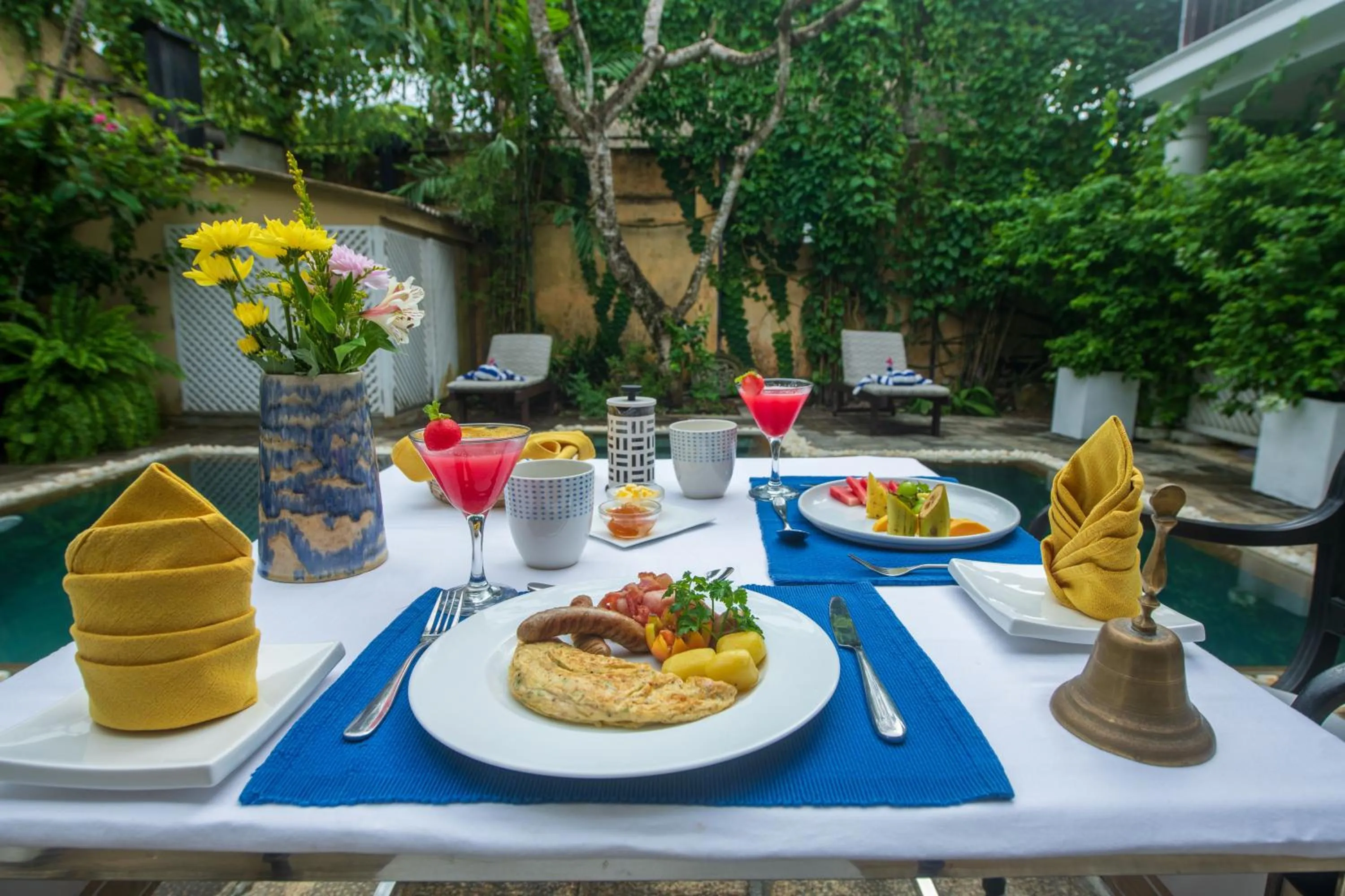 Breakfast in 32 Middle Street - 03 Bedrooms villa with private pool