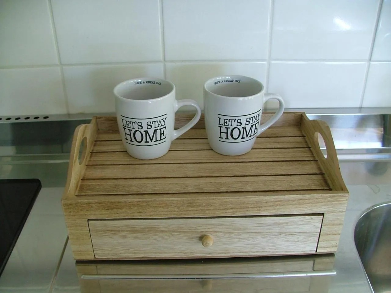 Coffee/tea facilities in B&B Saense huisje