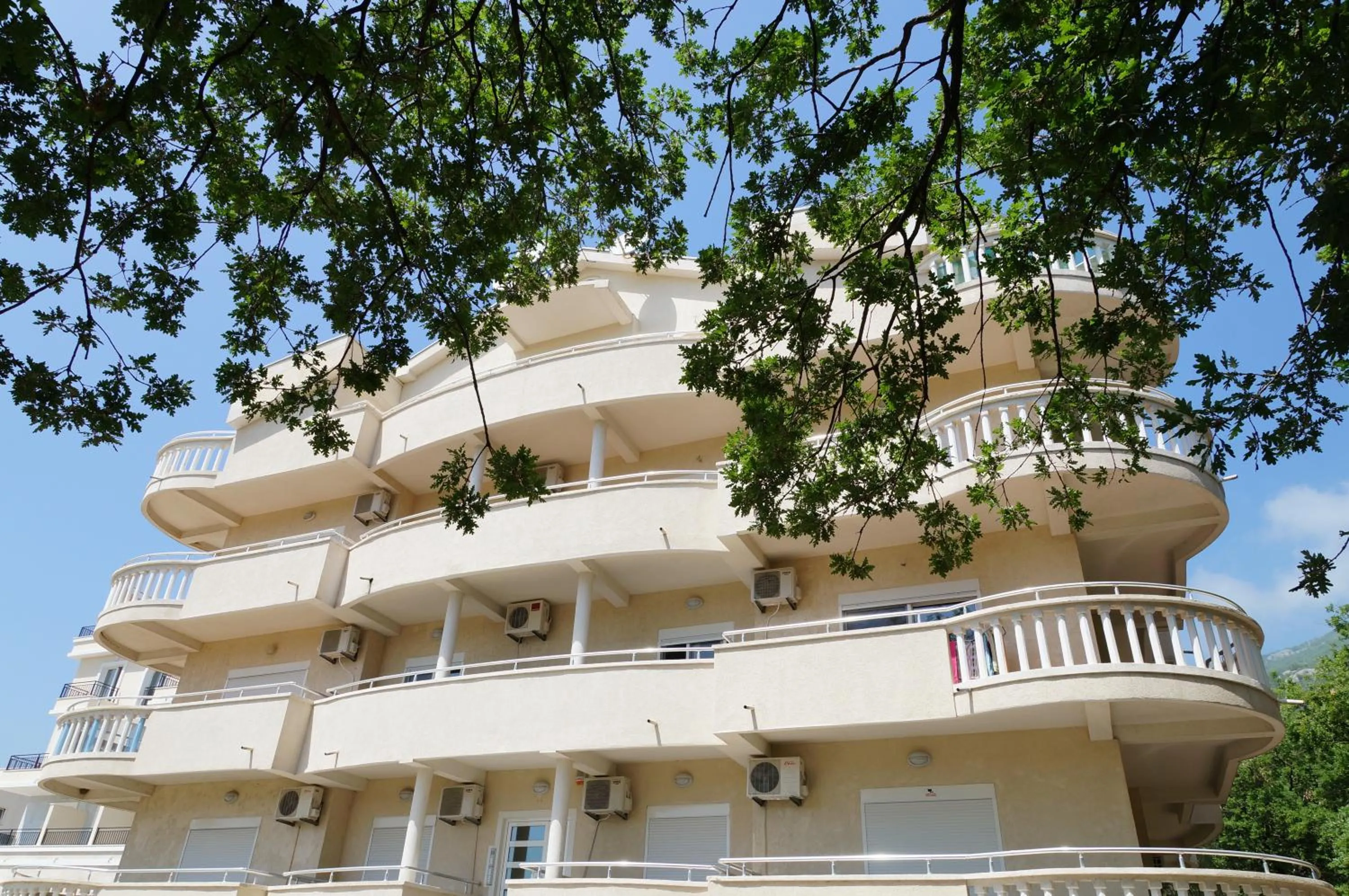 Apart Forte Roses Montenegro KO Buljarica