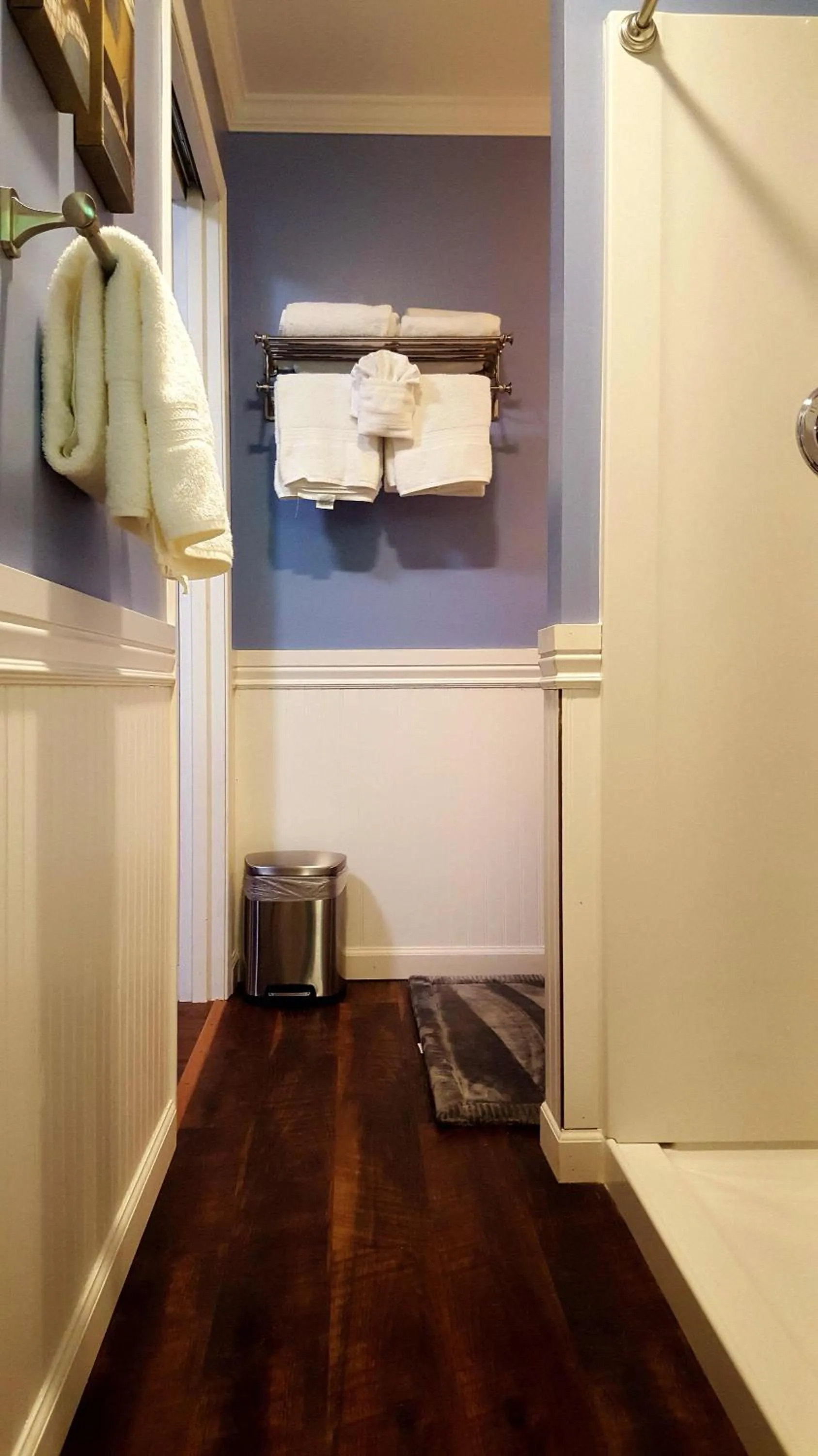 Property building in Sunshine Cottage