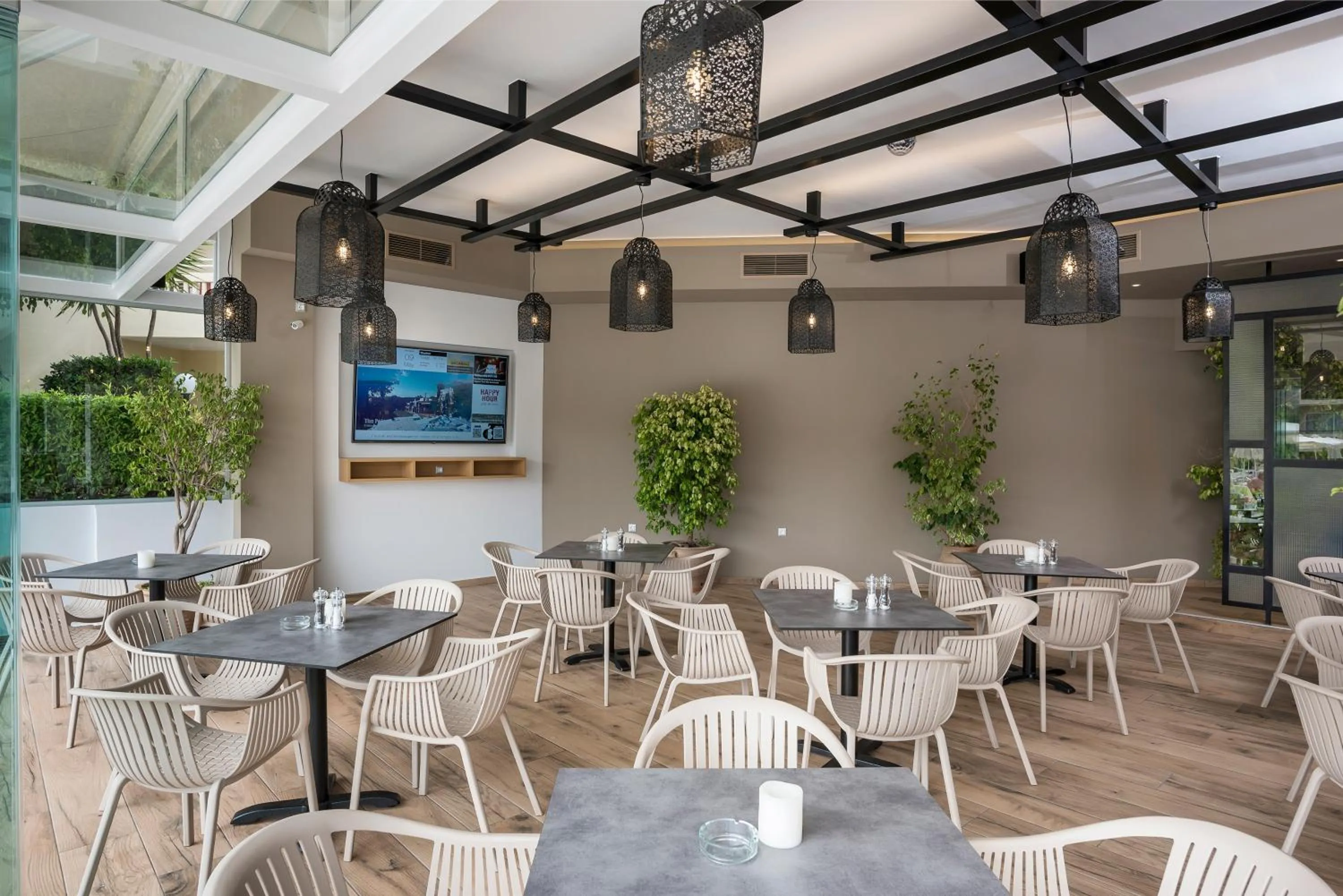 Restaurant/places to eat in Atrion Resort Hotel