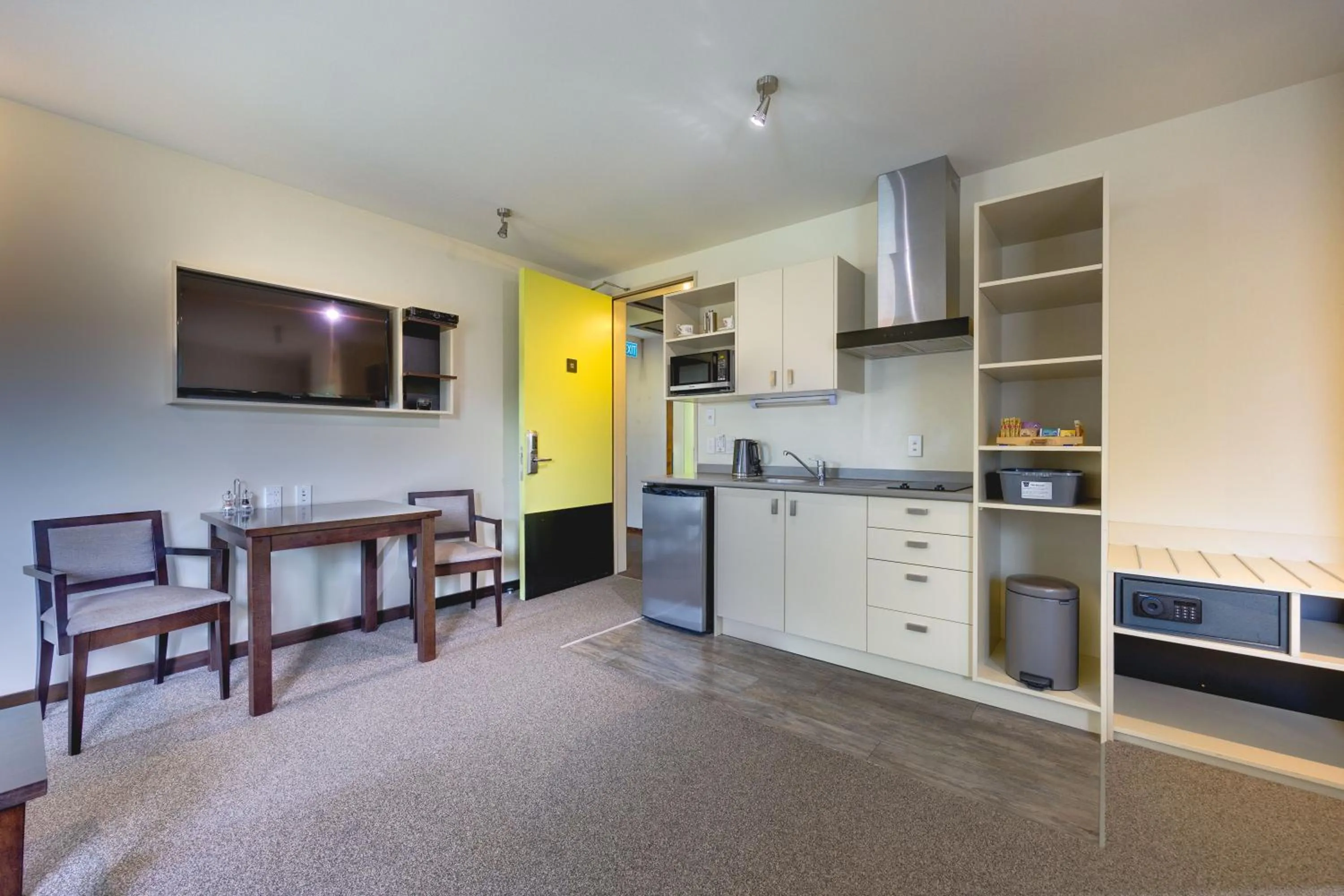 TV and multimedia in Ava Lodge