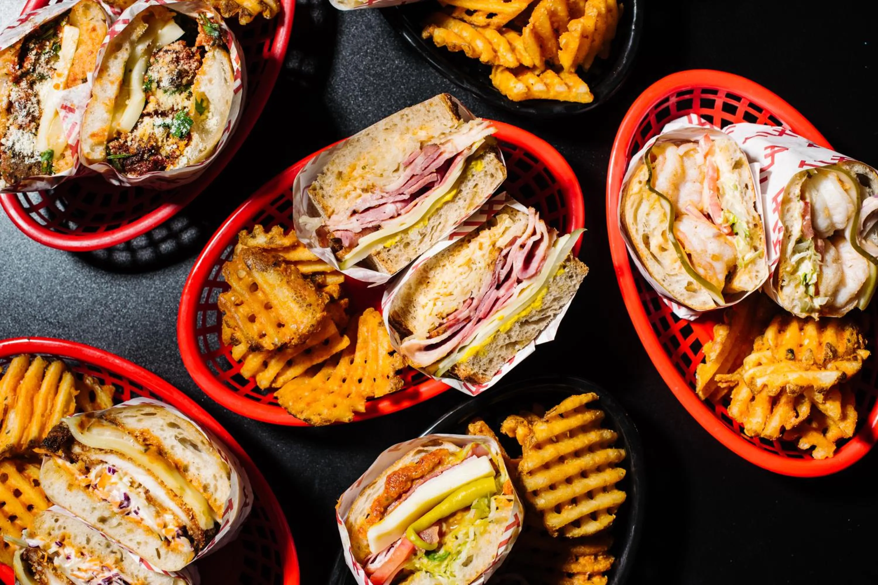 Restaurant/places to eat in The Lansdowne Hotel