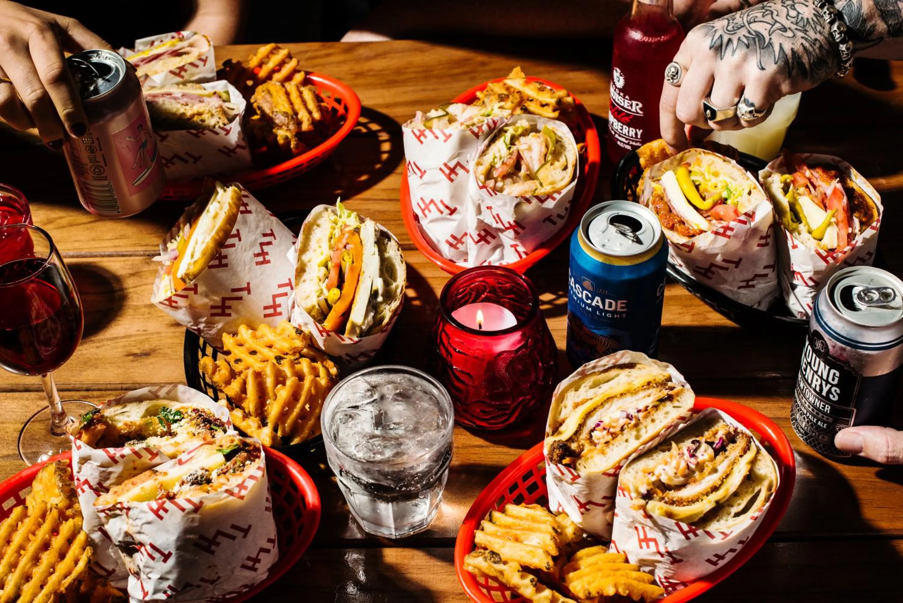 Restaurant/places to eat in The Lansdowne Hotel