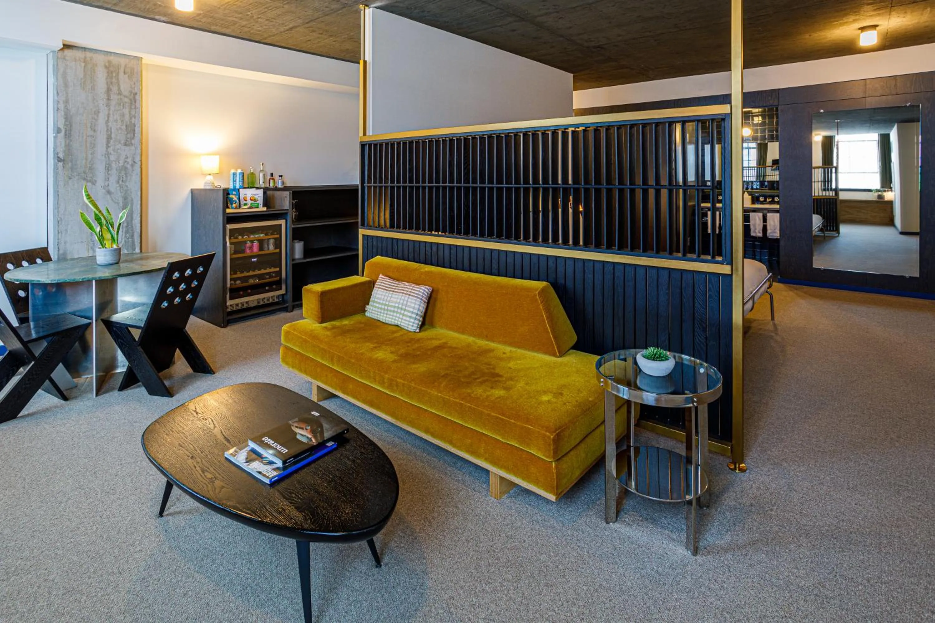 TV and multimedia in The Emily Hotel