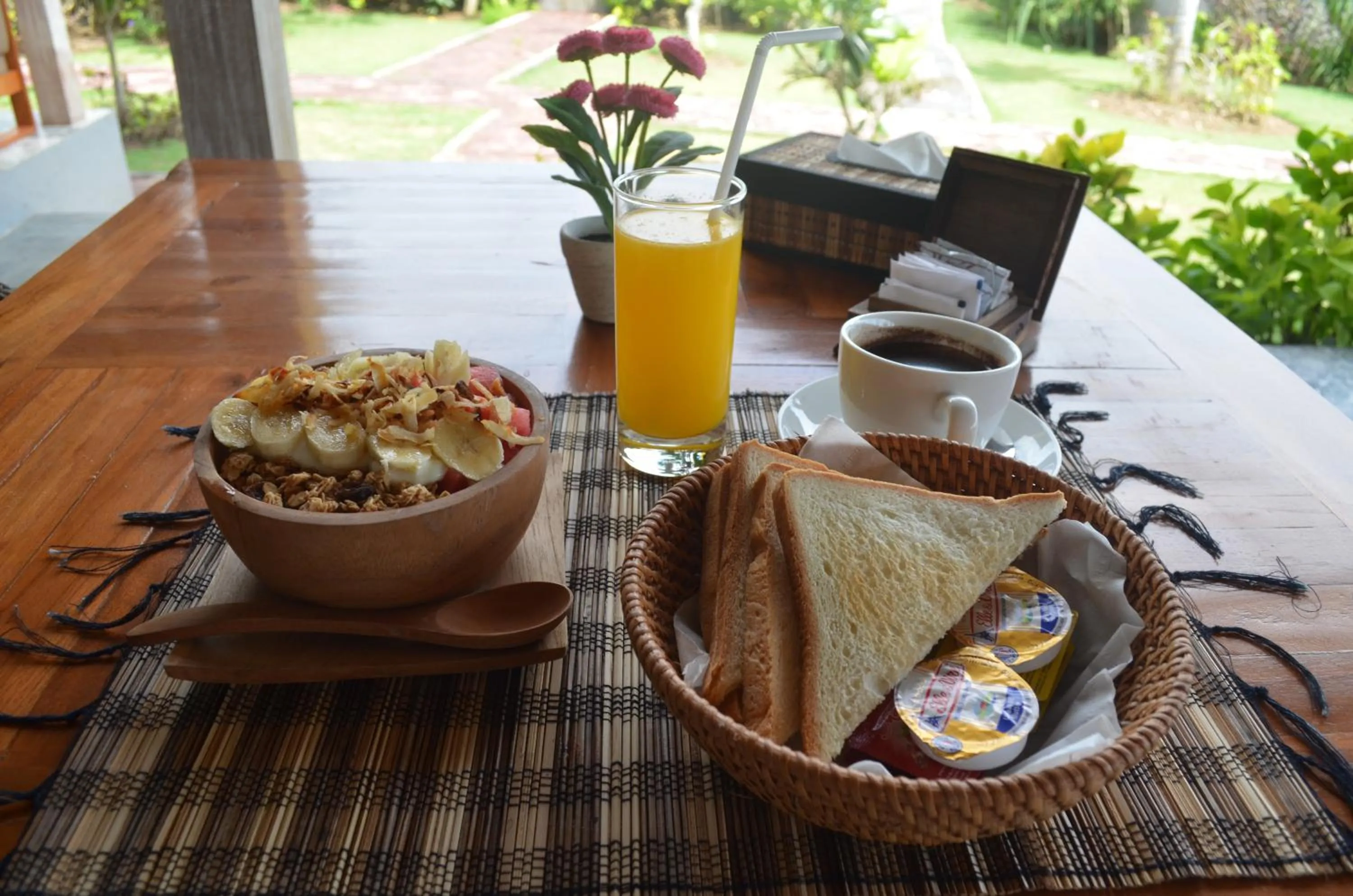 Breakfast in The Cubang Hut's Lembongan