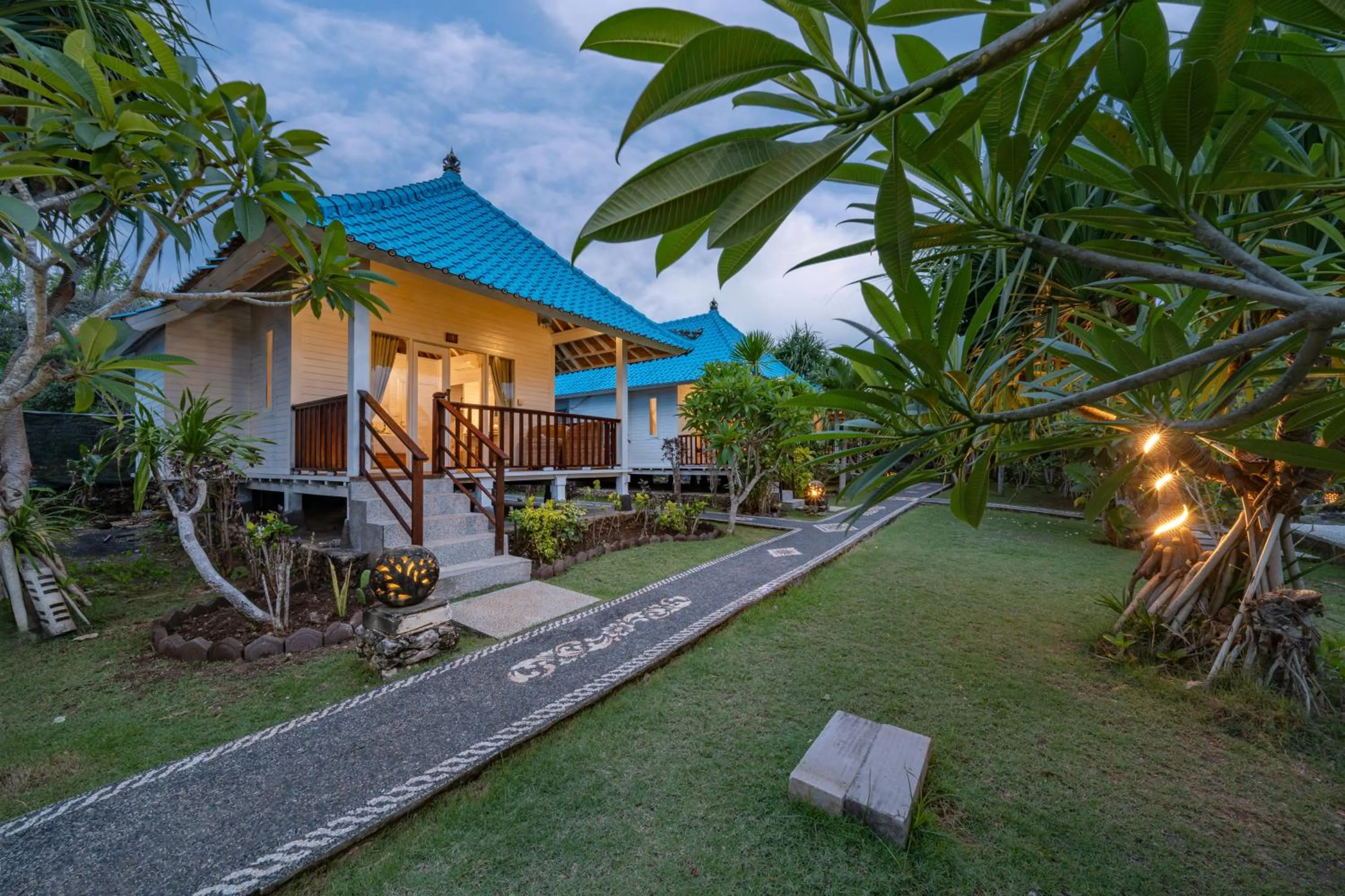 Property building in The Cubang Hut's Lembongan