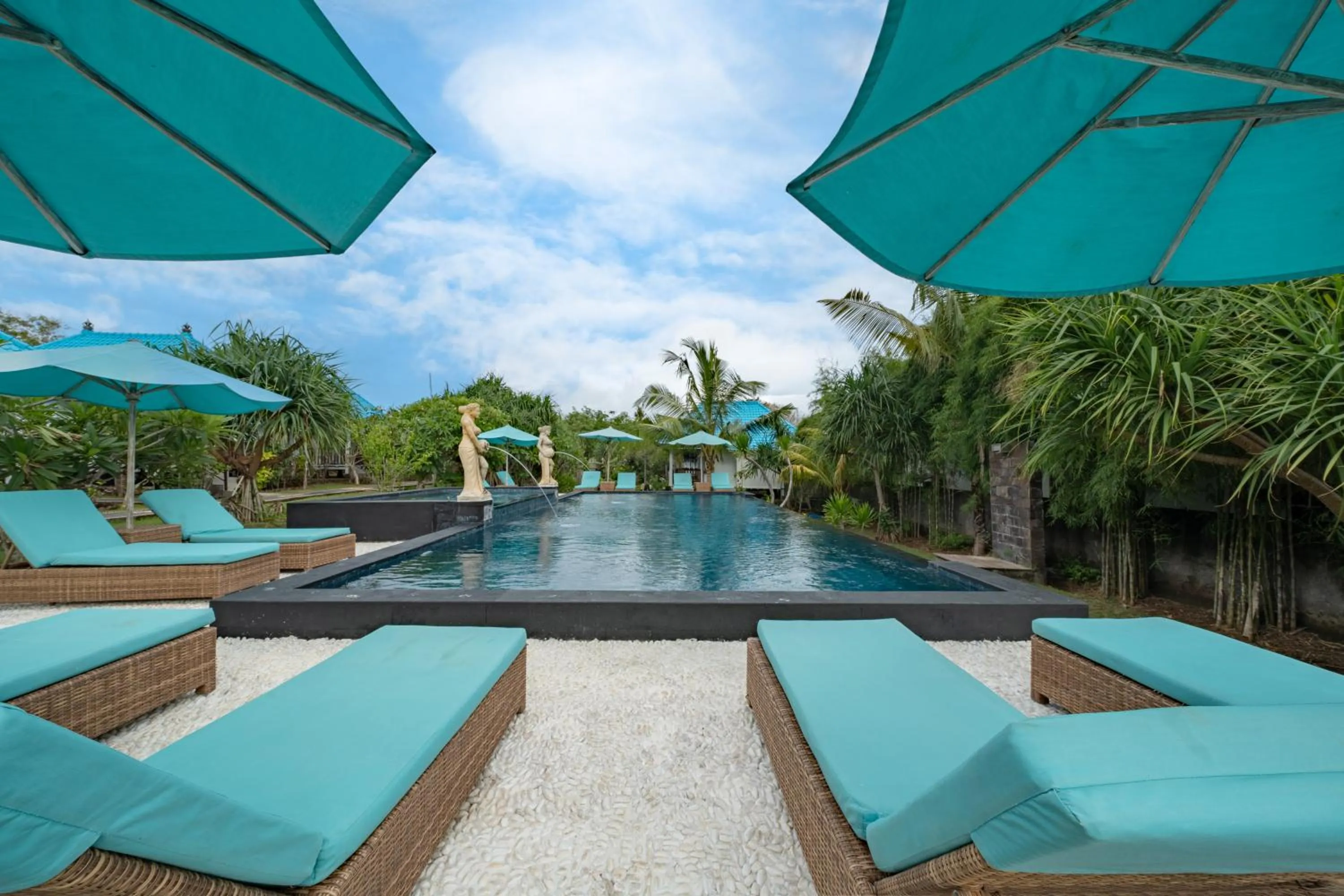 Pool view in The Cubang Hut's Lembongan