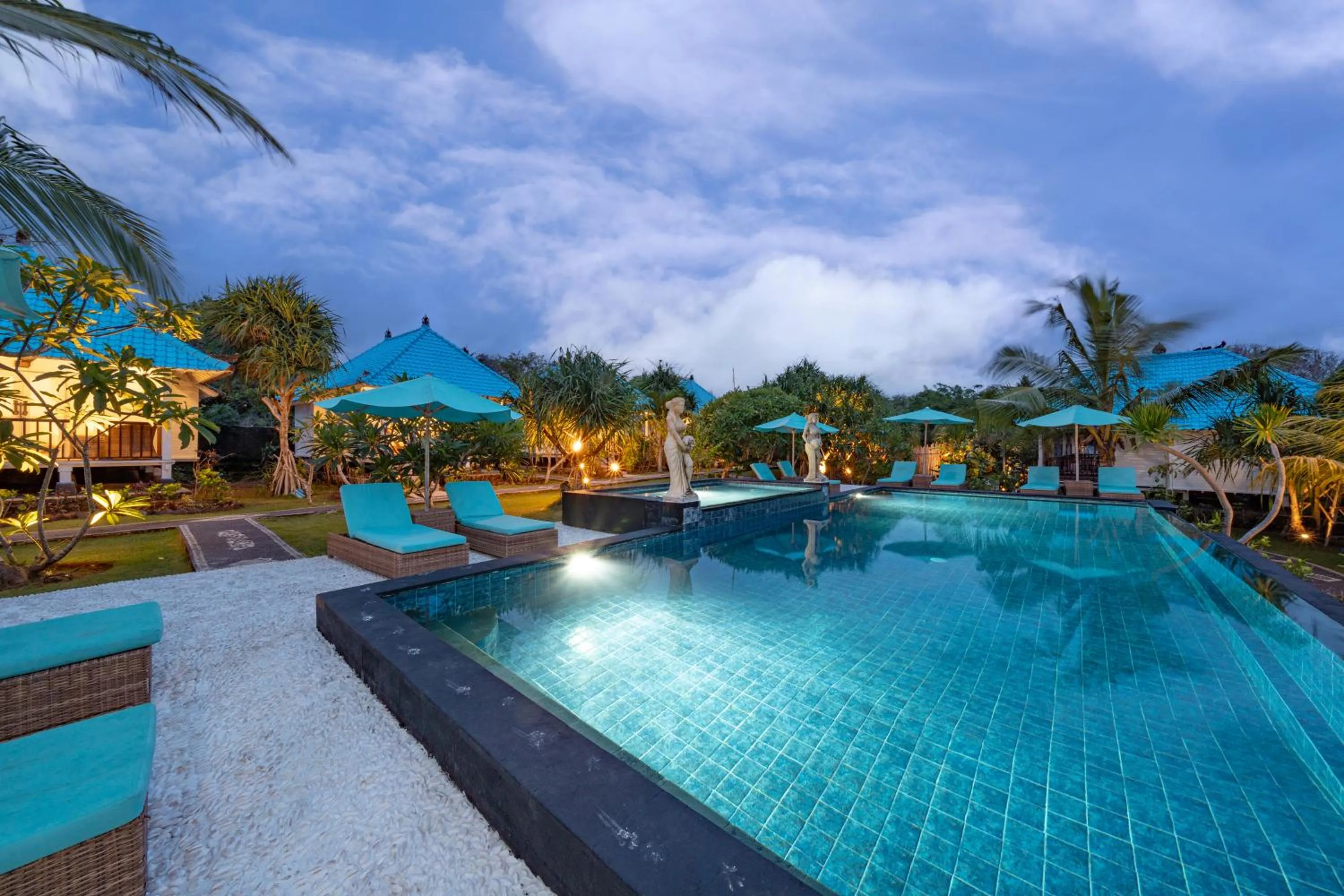Pool view in The Cubang Hut's Lembongan
