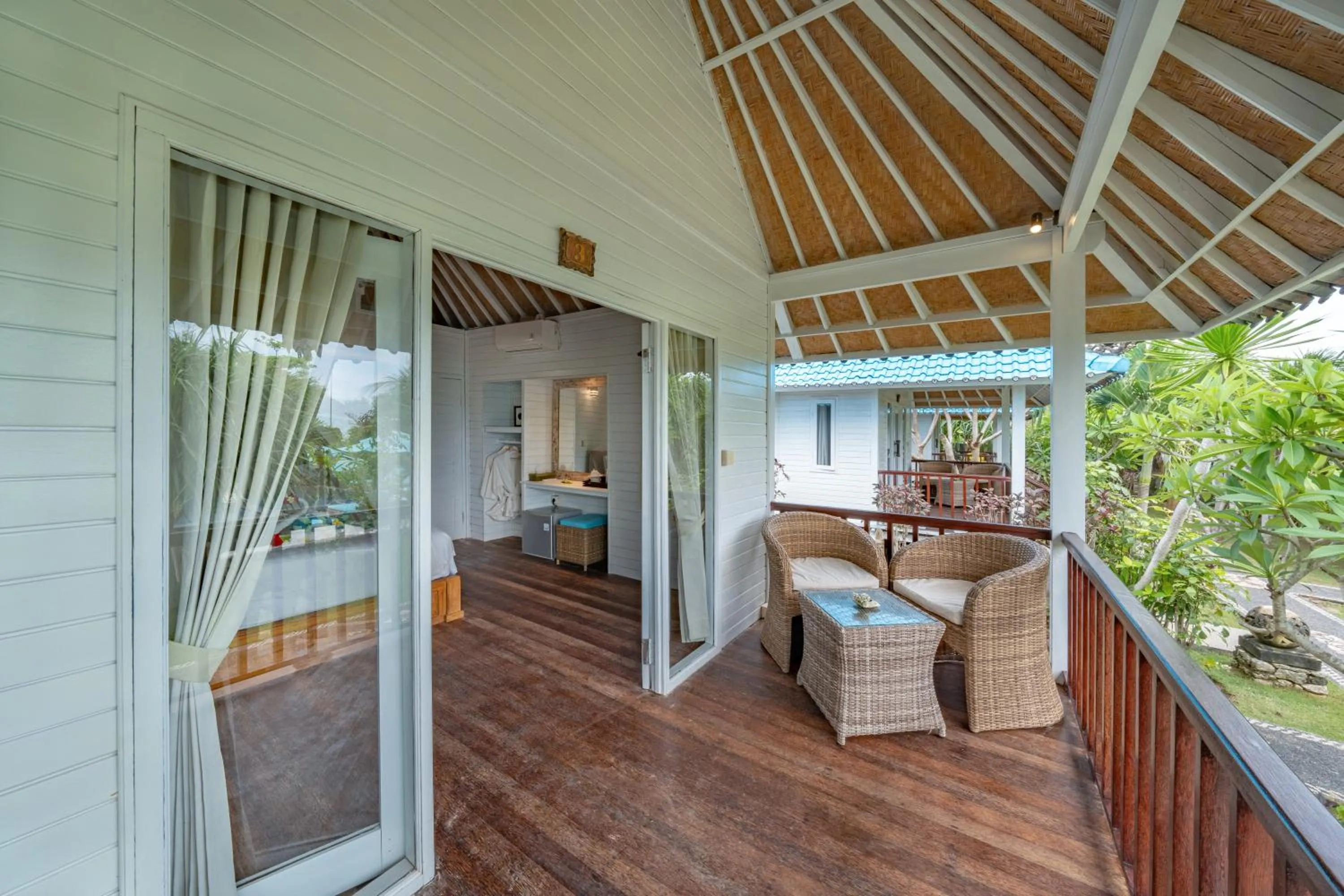 Balcony/Terrace in The Cubang Hut's Lembongan