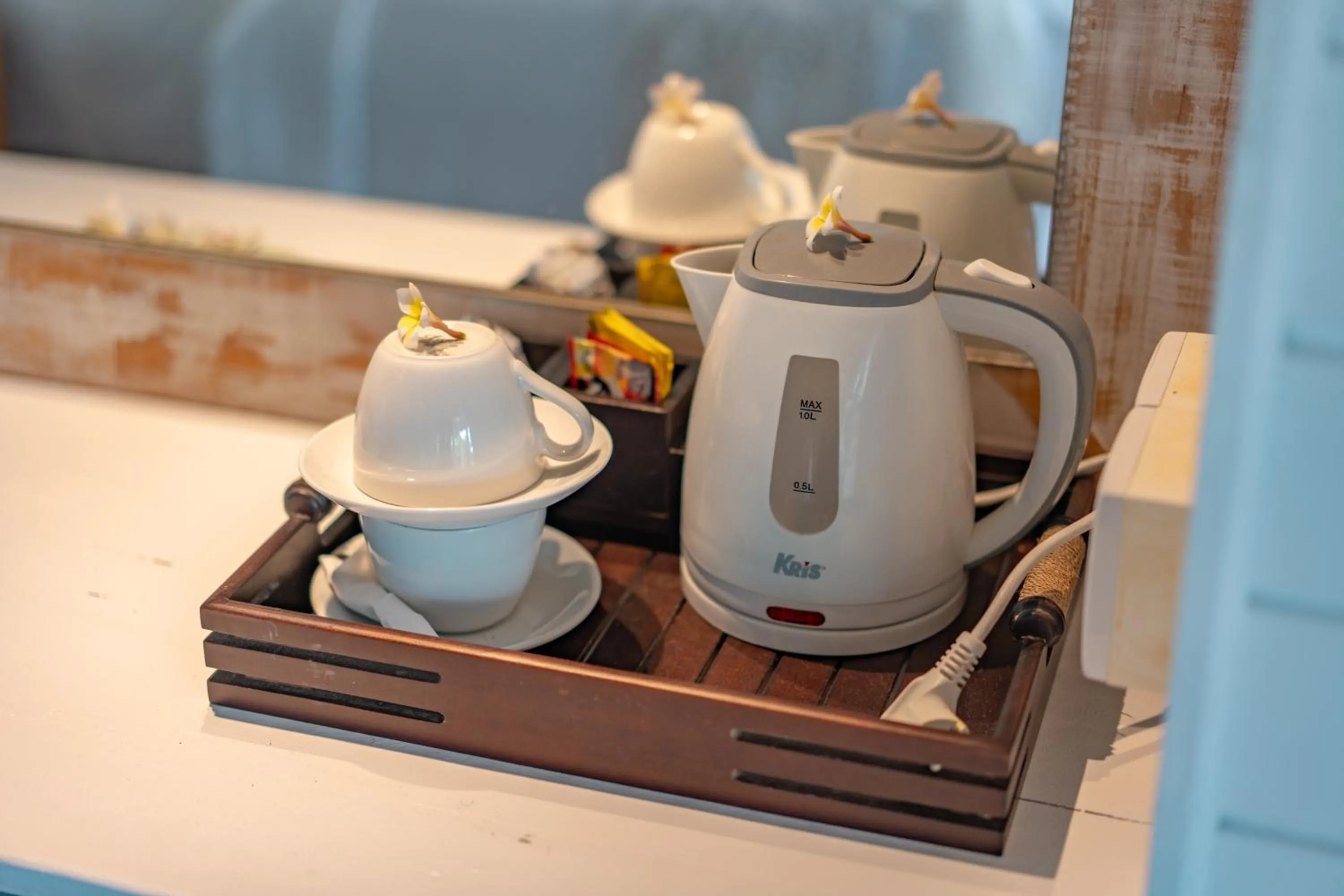 Coffee/tea facilities in The Cubang Hut's Lembongan