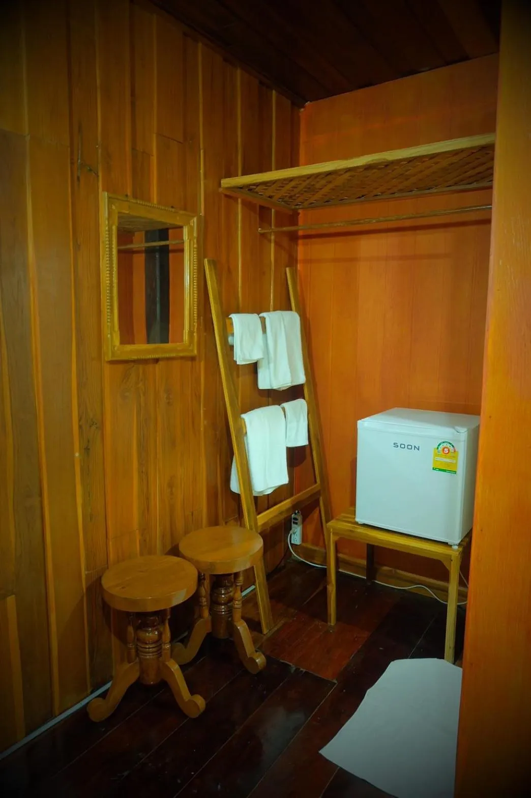 The history cafe' & guesthouse