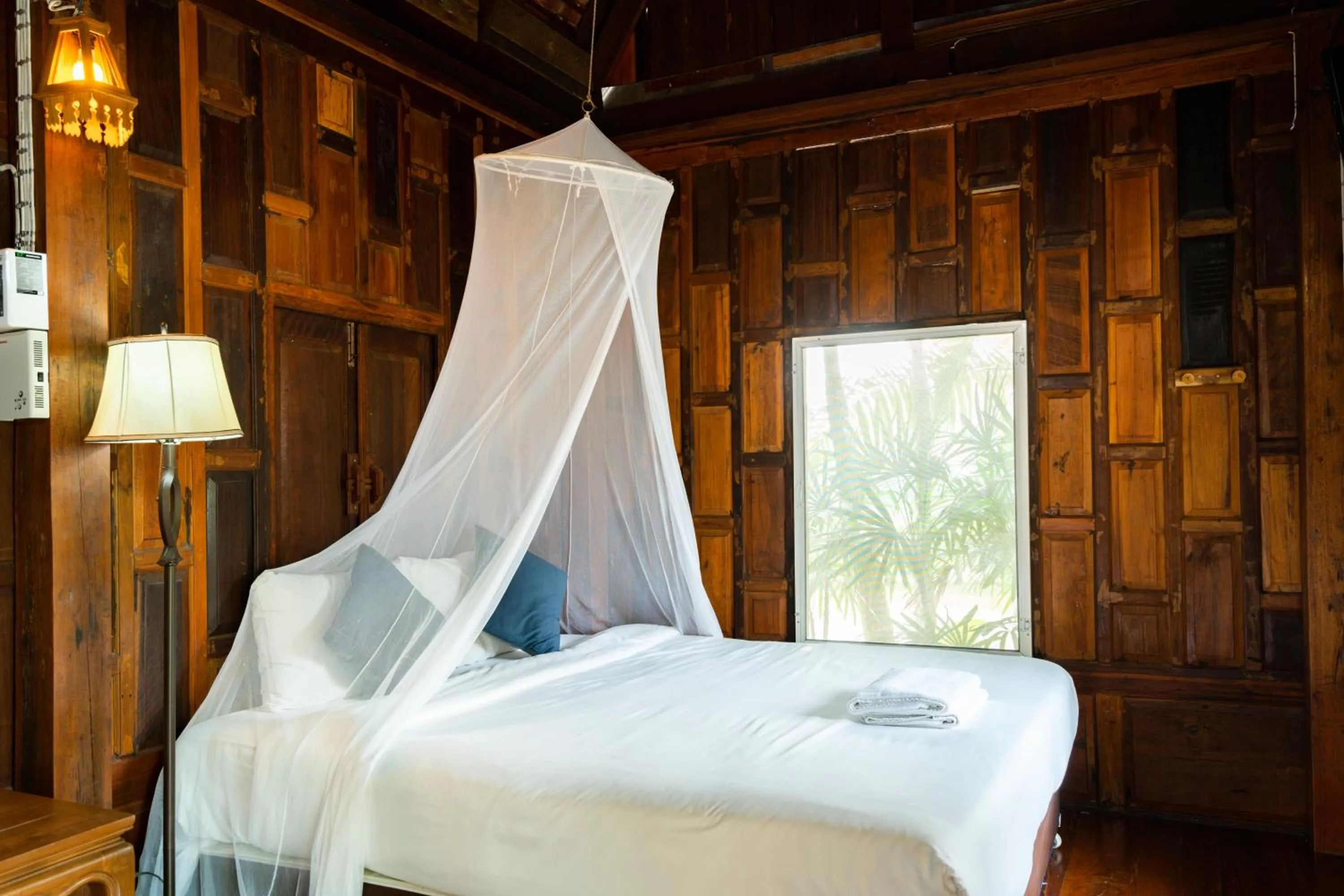 Lamphurai Riverside Resort and Spa