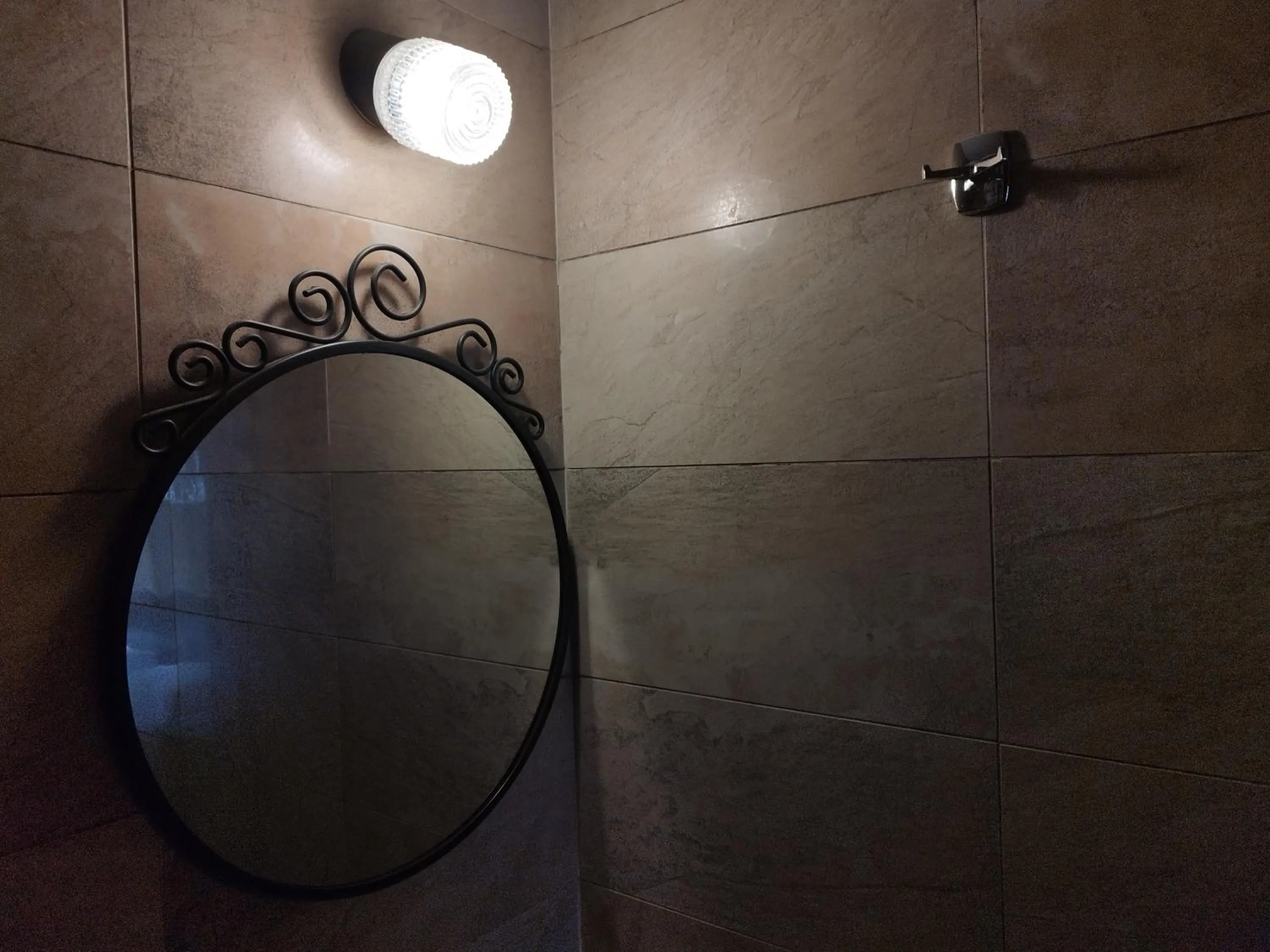 Shower in Alexandria Hotel