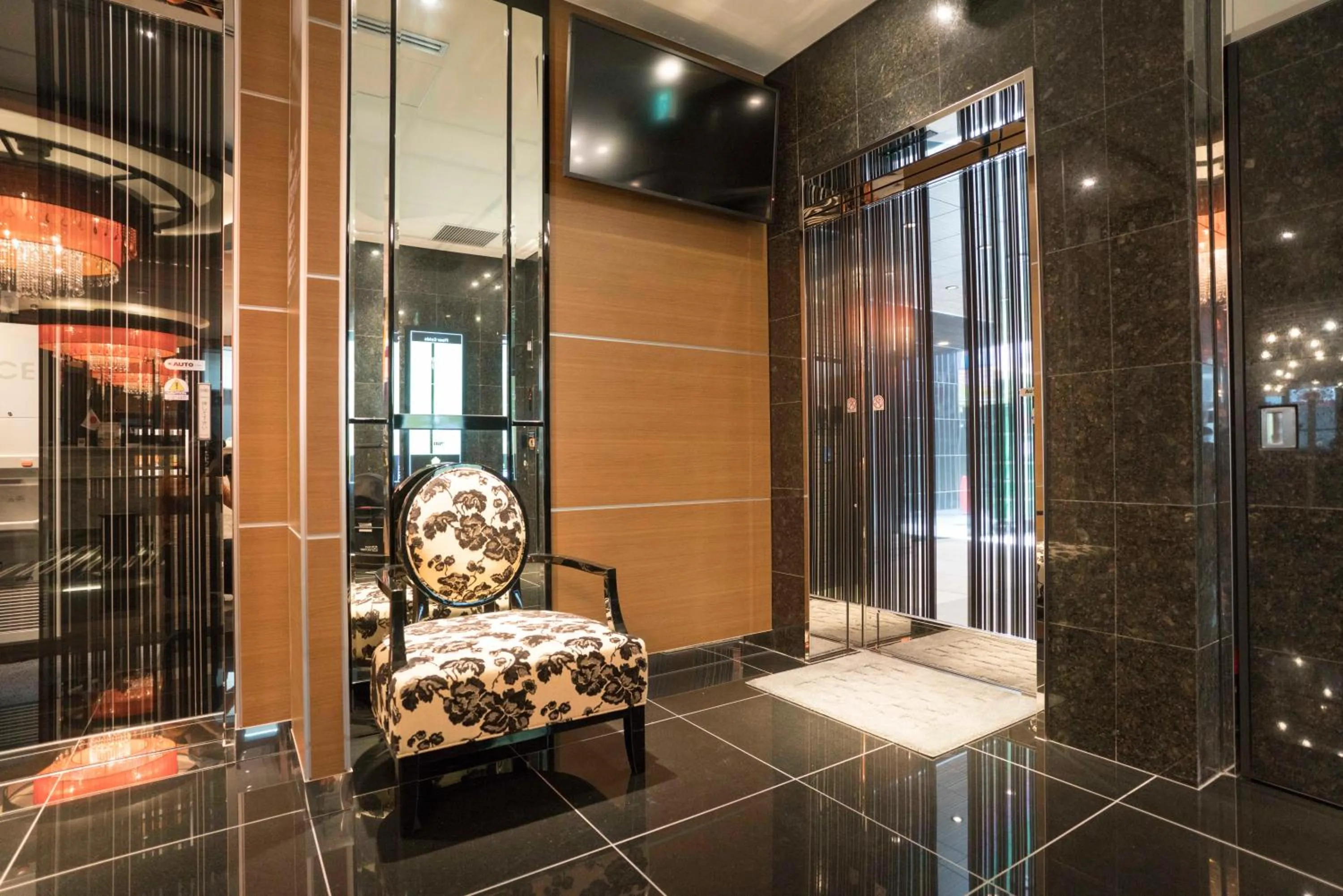 Lobby or reception in APA Hotel Akihabaraeki-Denkigaiguchi