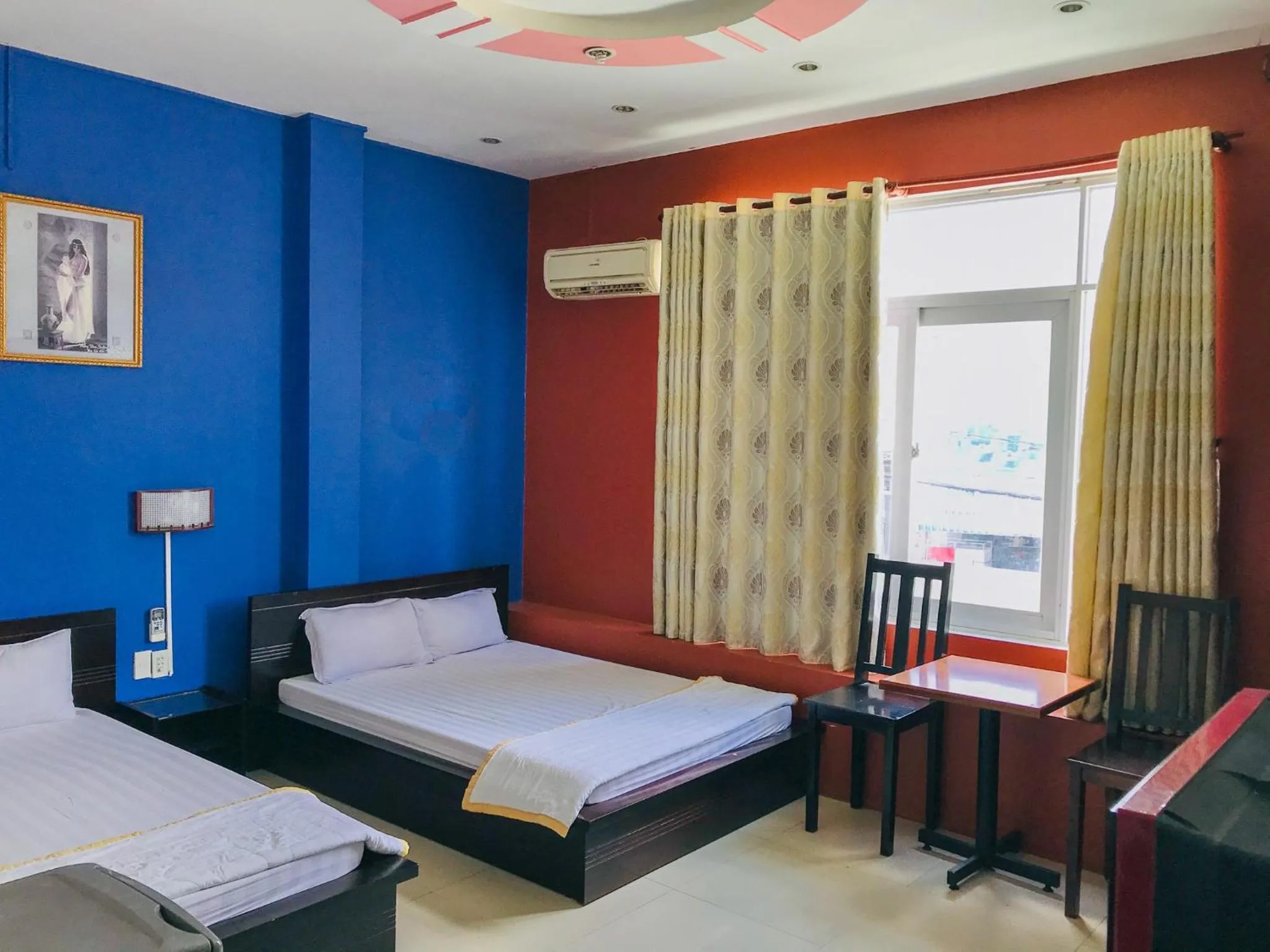 Bedroom in Thien Huong Hotel