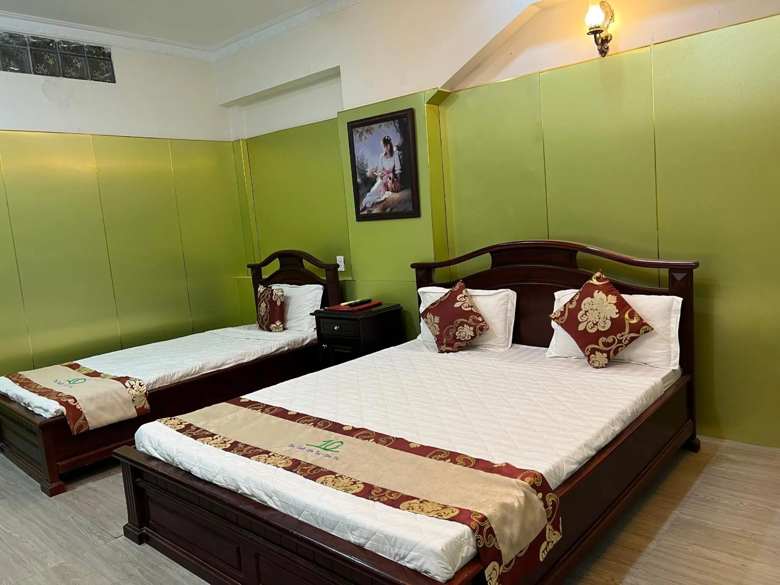 Bed in Nhat Quy Hotel