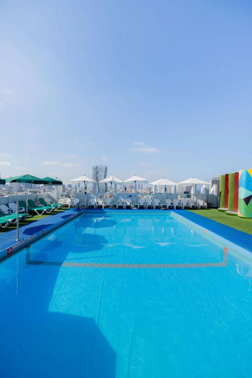 Swimming pool in Grand Beach Hotel